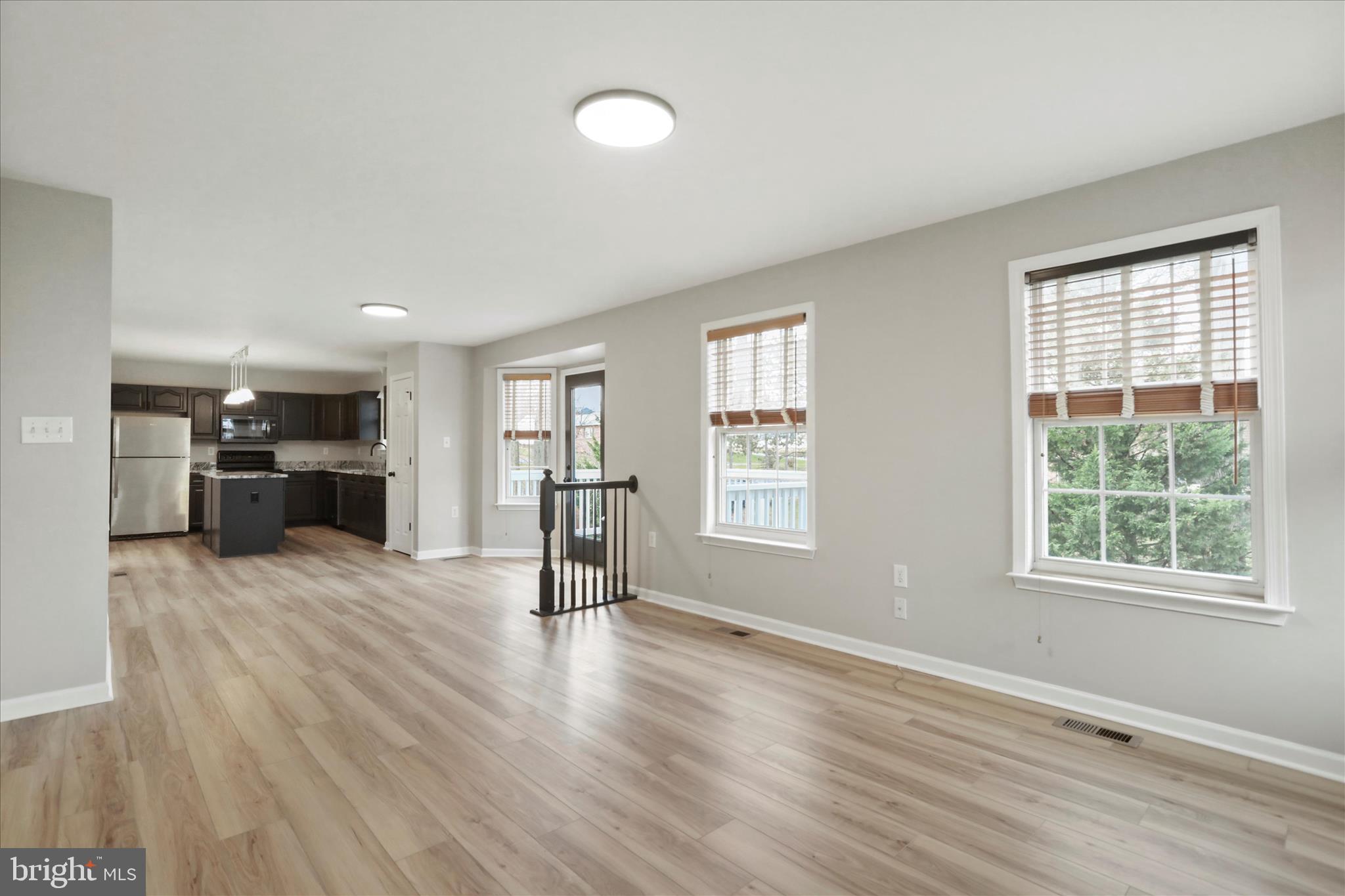 LAUREL RIDGE - Residential