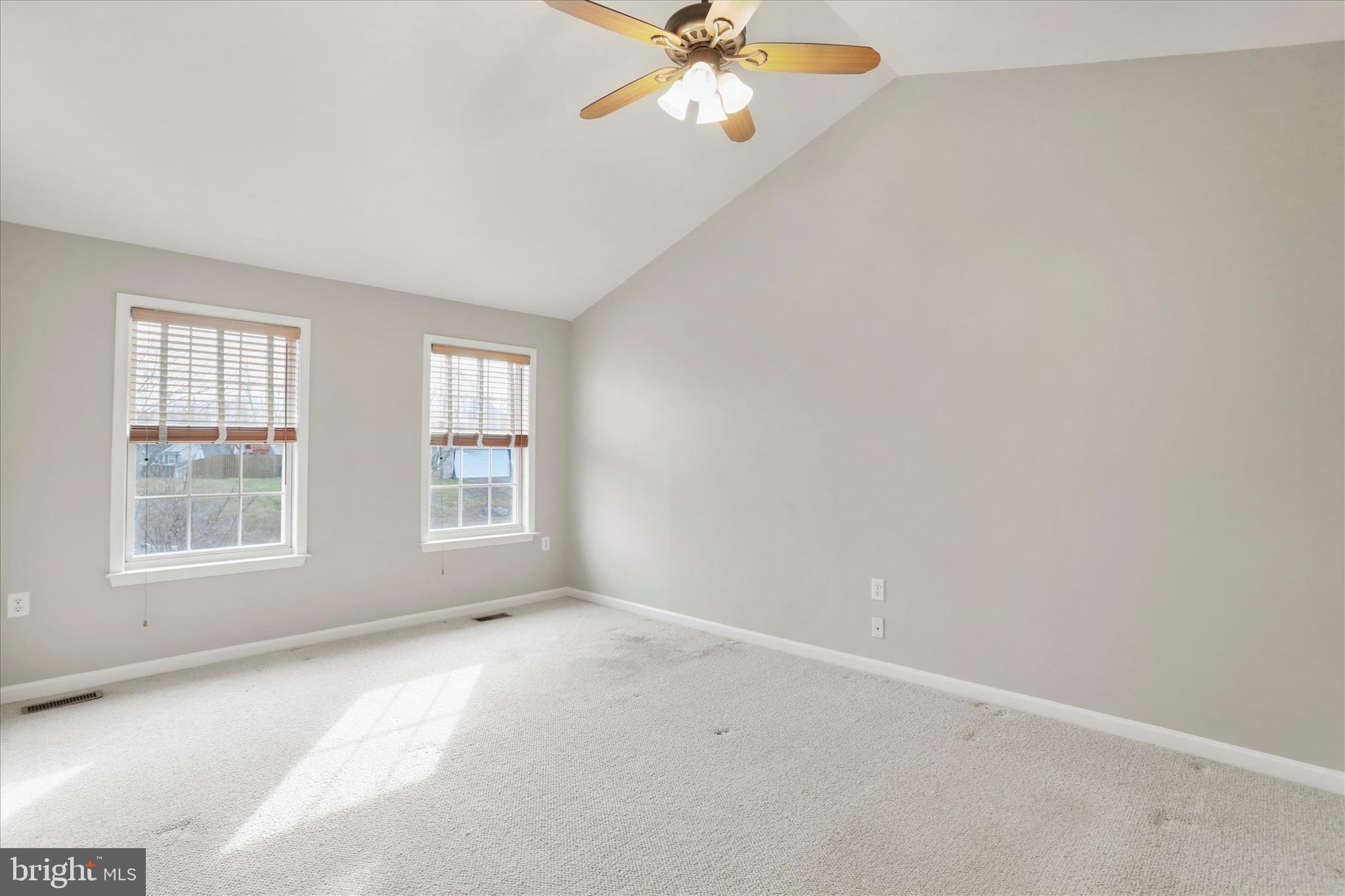 LAUREL RIDGE - Residential