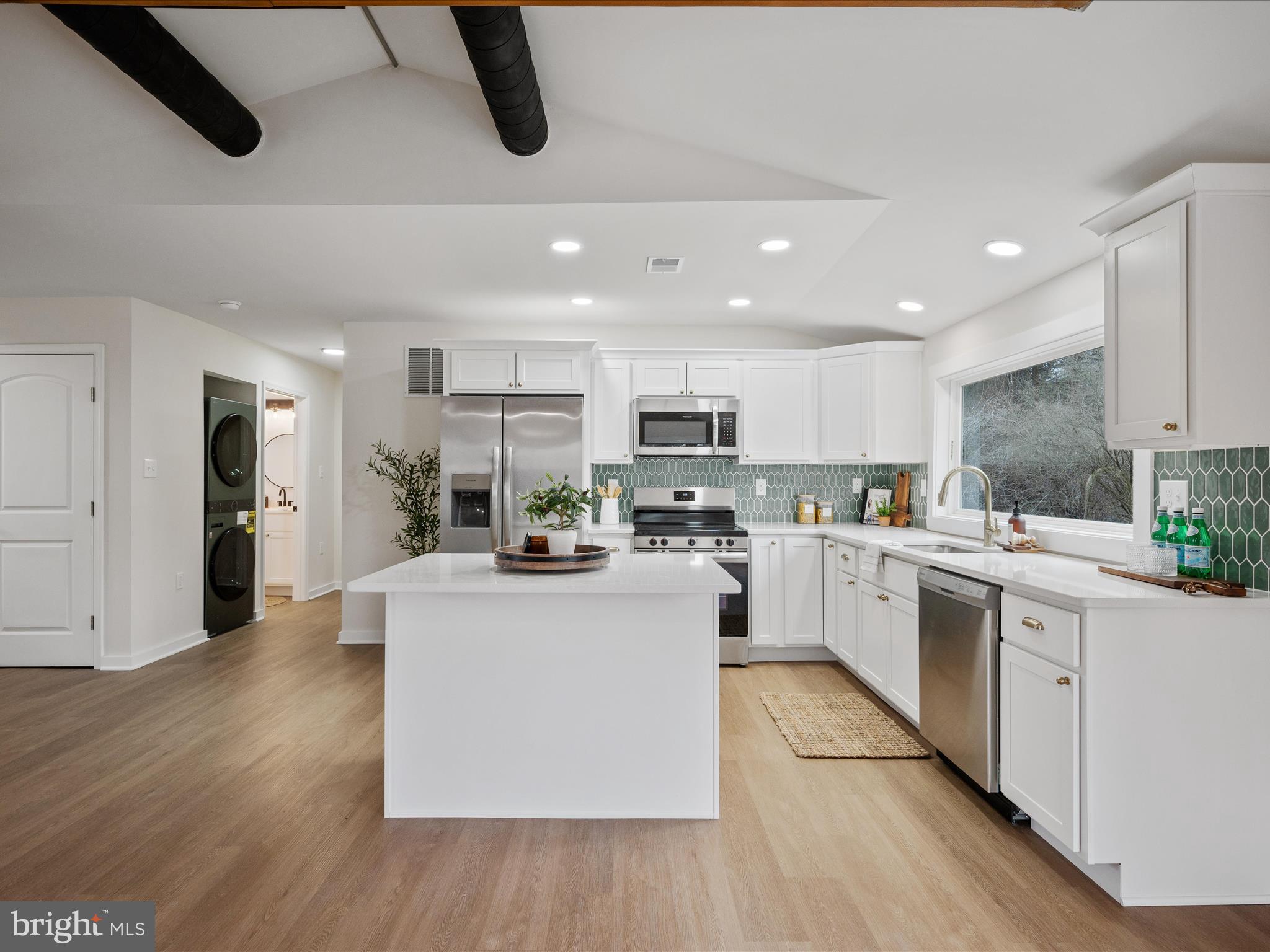 RIVER VIEW PARK - Residential