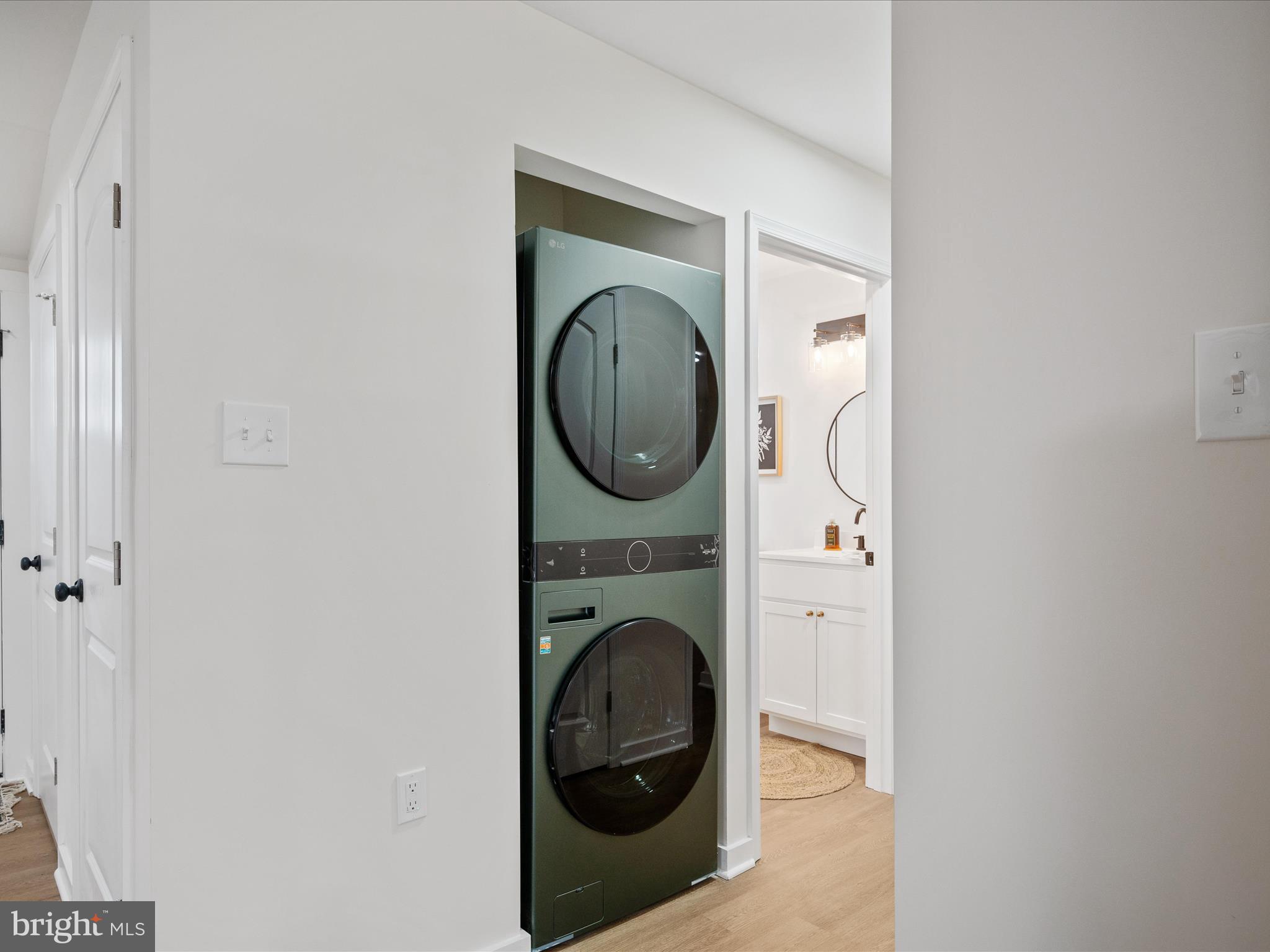 RIVER VIEW PARK - Residential