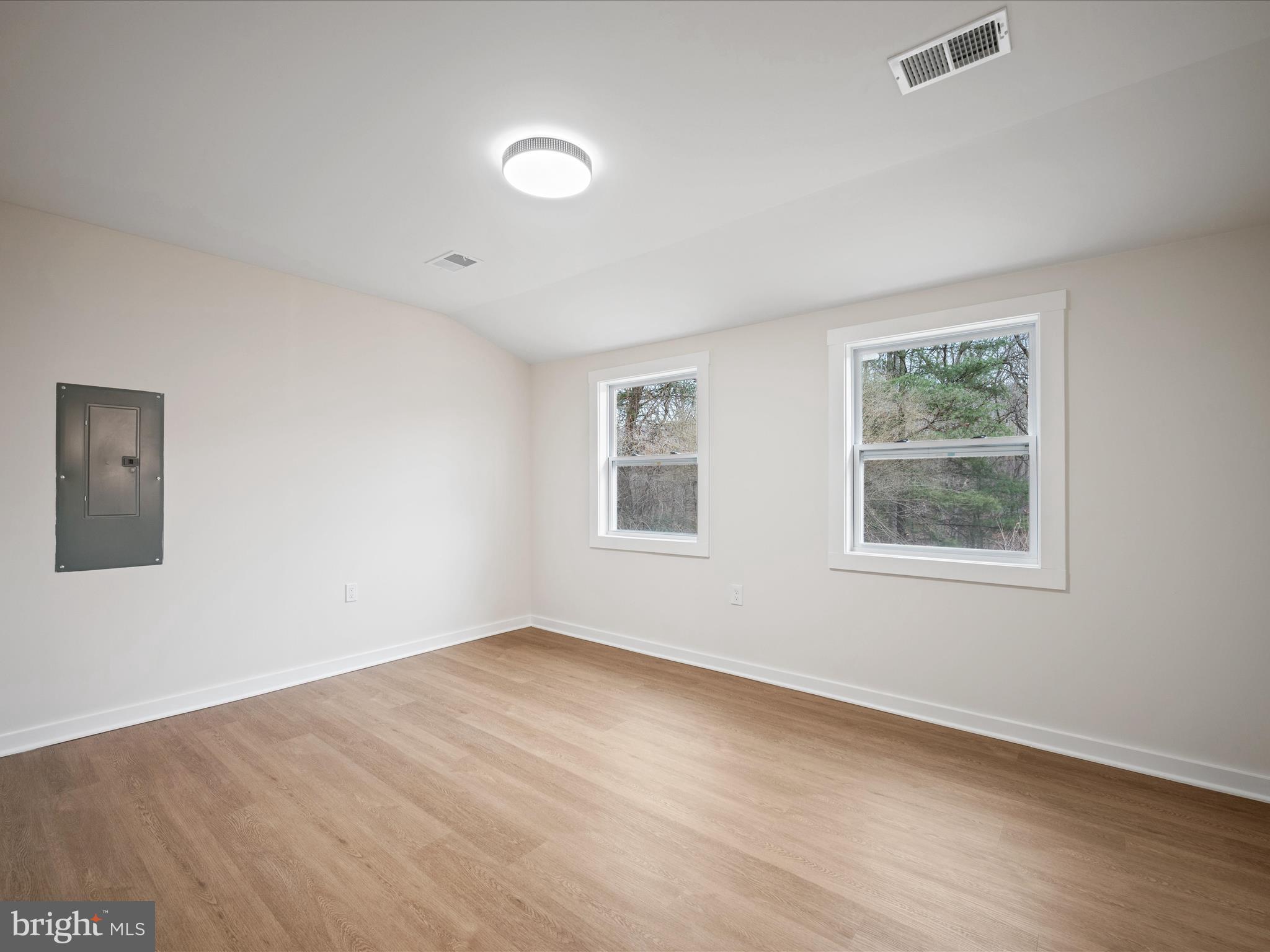 RIVER VIEW PARK - Residential