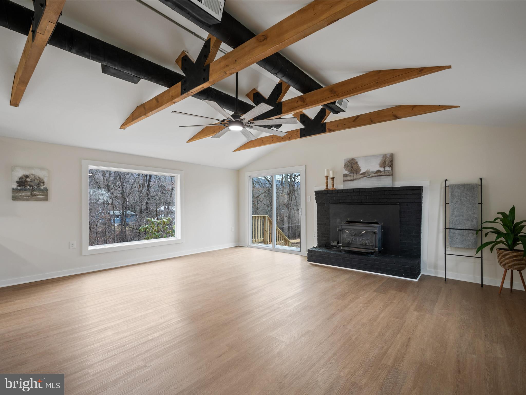 RIVER VIEW PARK - Residential