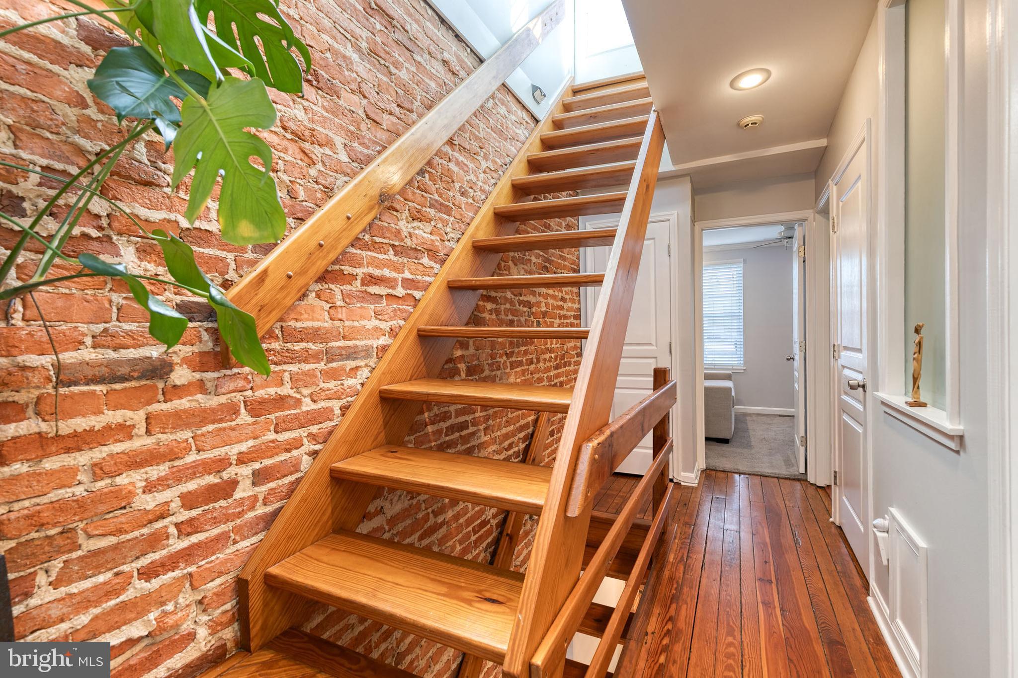 FEDERAL HILL HISTORIC DISTRICT - Residential Lease