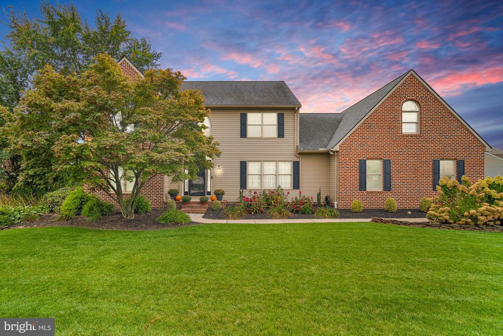 Photo of 2757 Primrose Lane, YORK, PA 17402 (MLS # PAYK2090680)