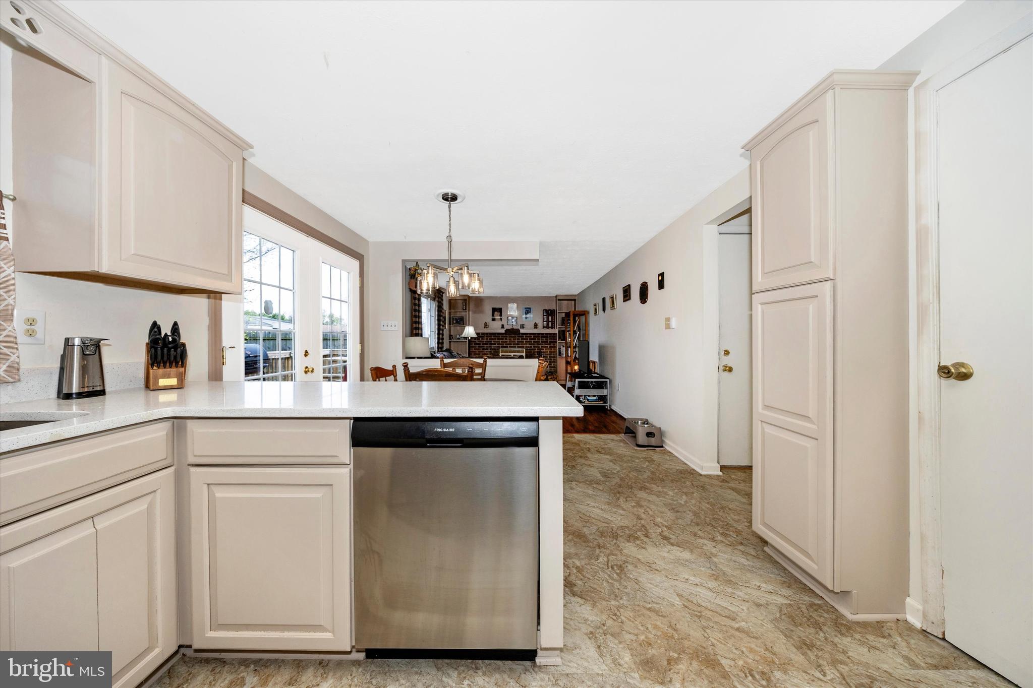 AMBER MEADOWS - Residential