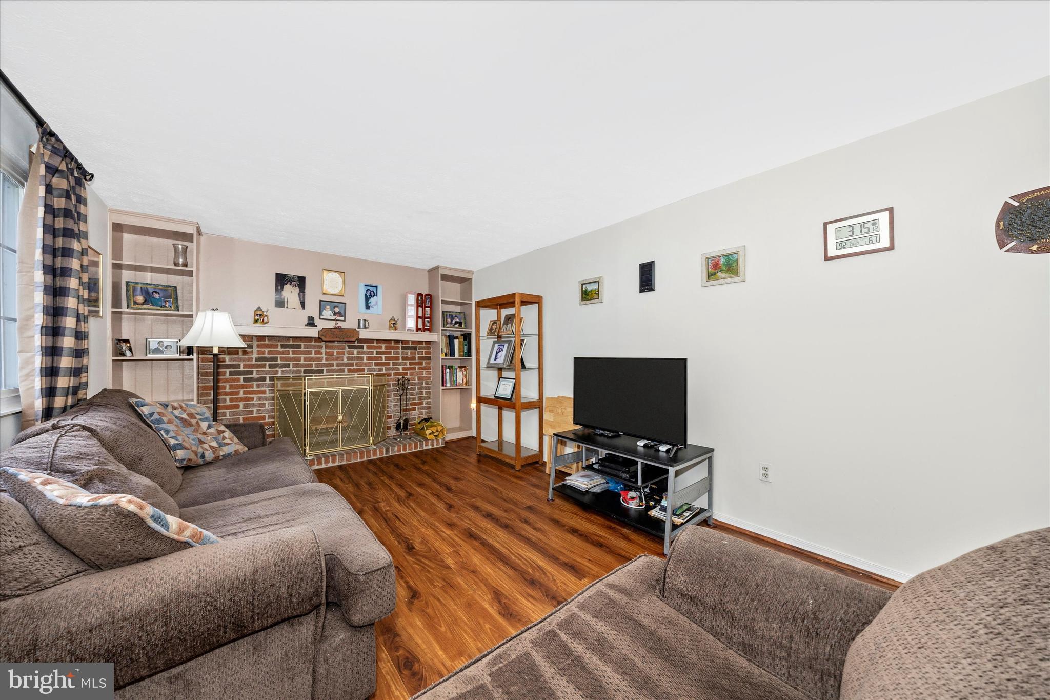 AMBER MEADOWS - Residential