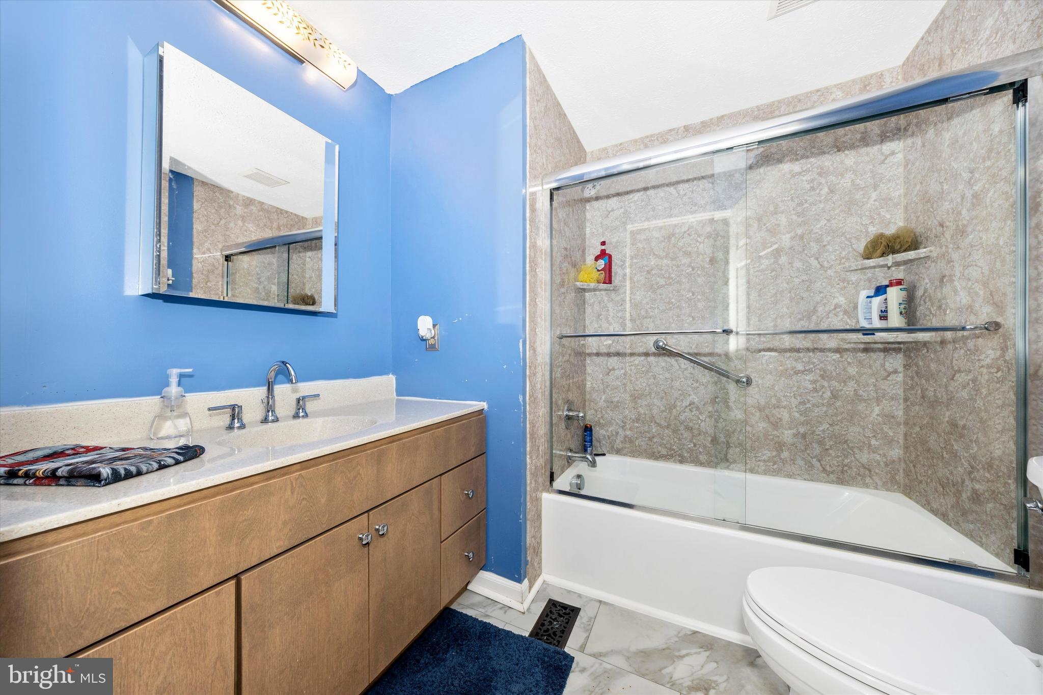 AMBER MEADOWS - Residential