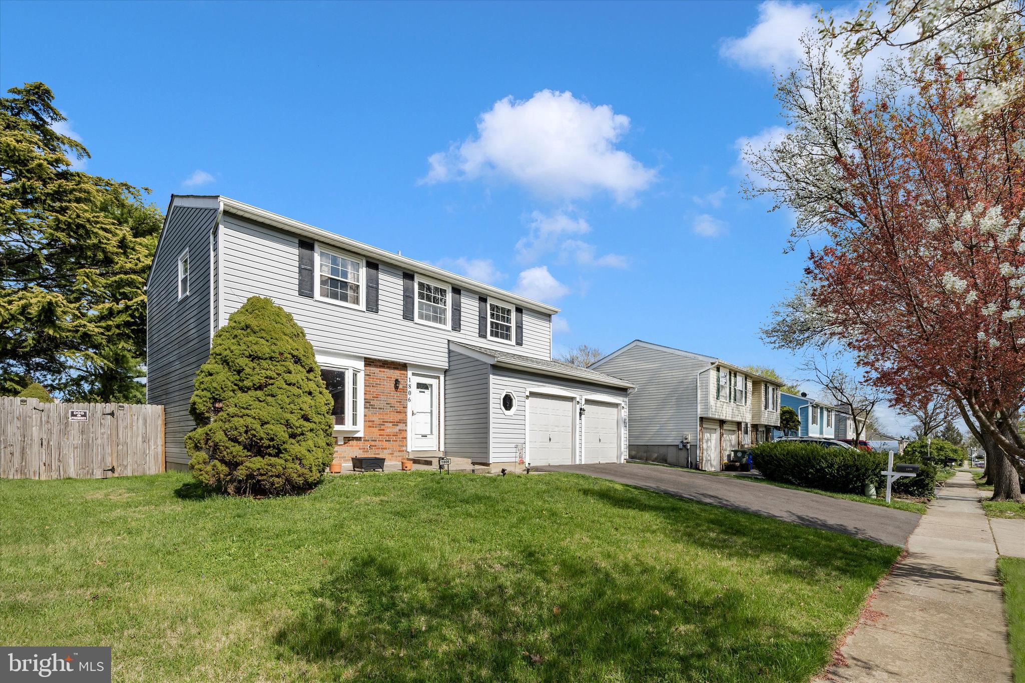 AMBER MEADOWS - Residential