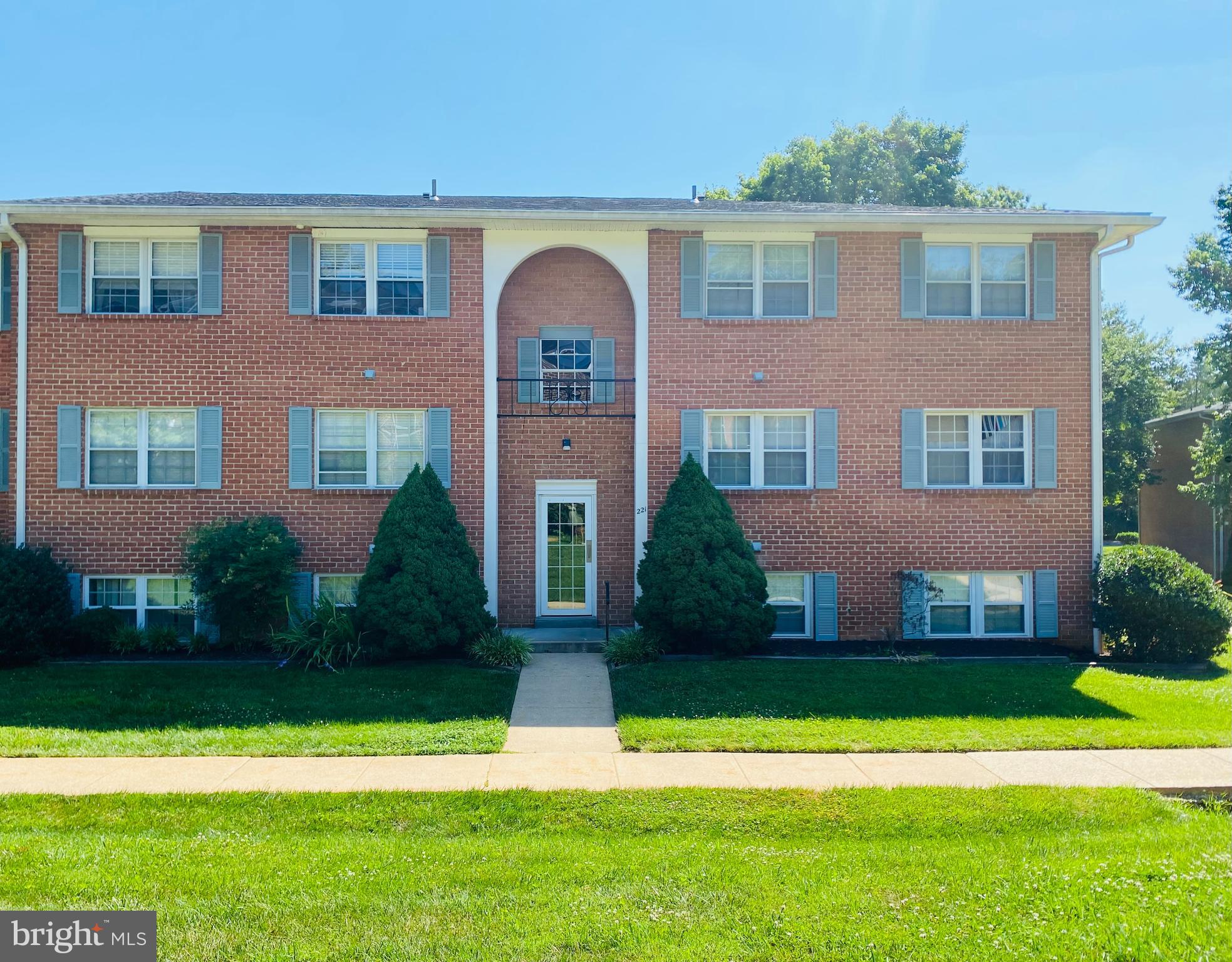 HICKORY HILLS CONDOMINIUMS - Residential