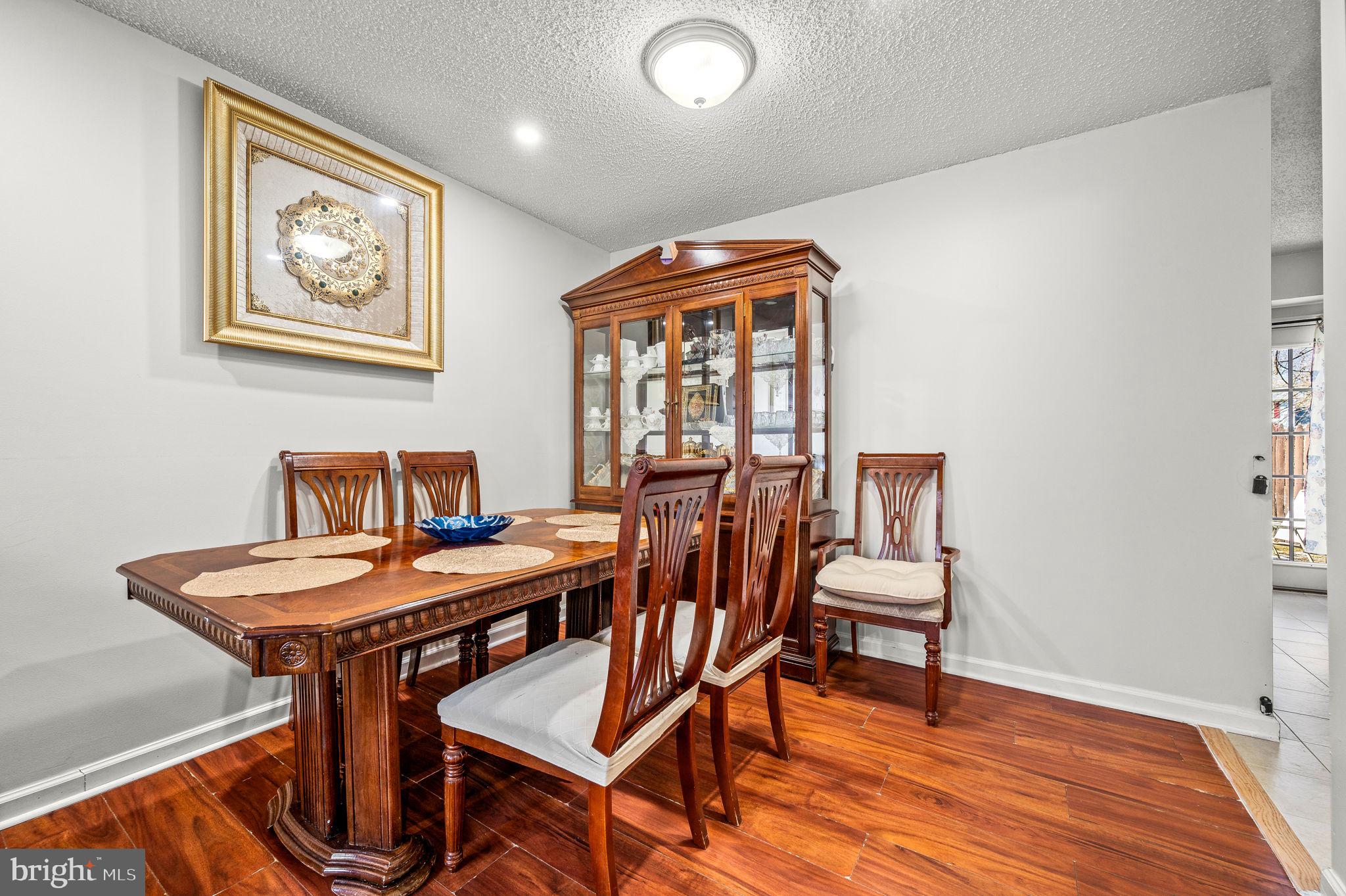 44 CHISWICK DRIVE