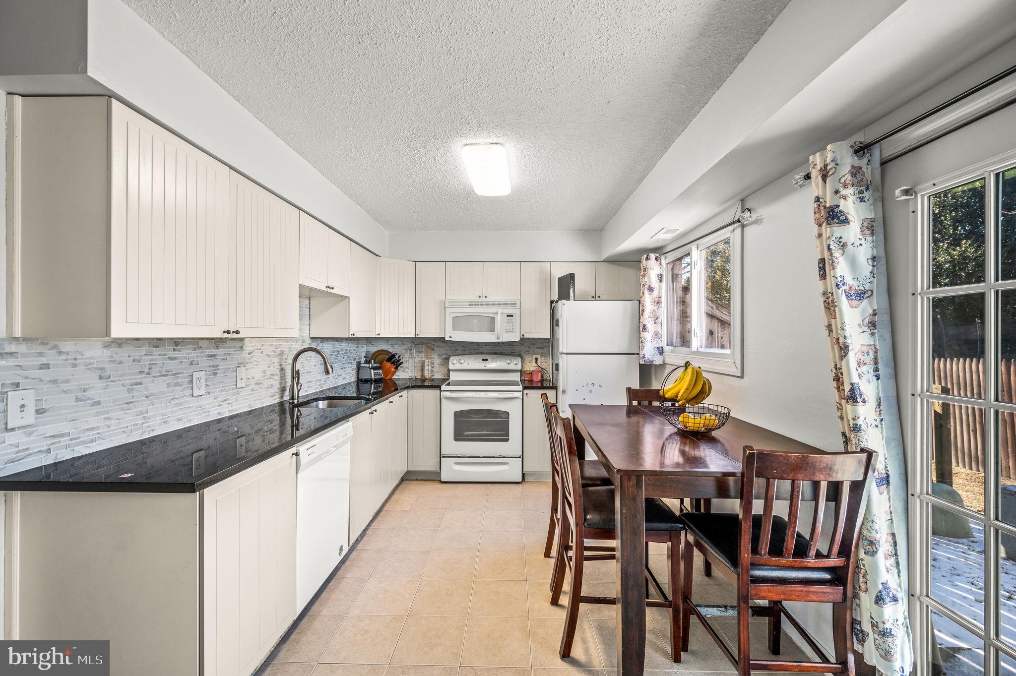 44 CHISWICK DRIVE