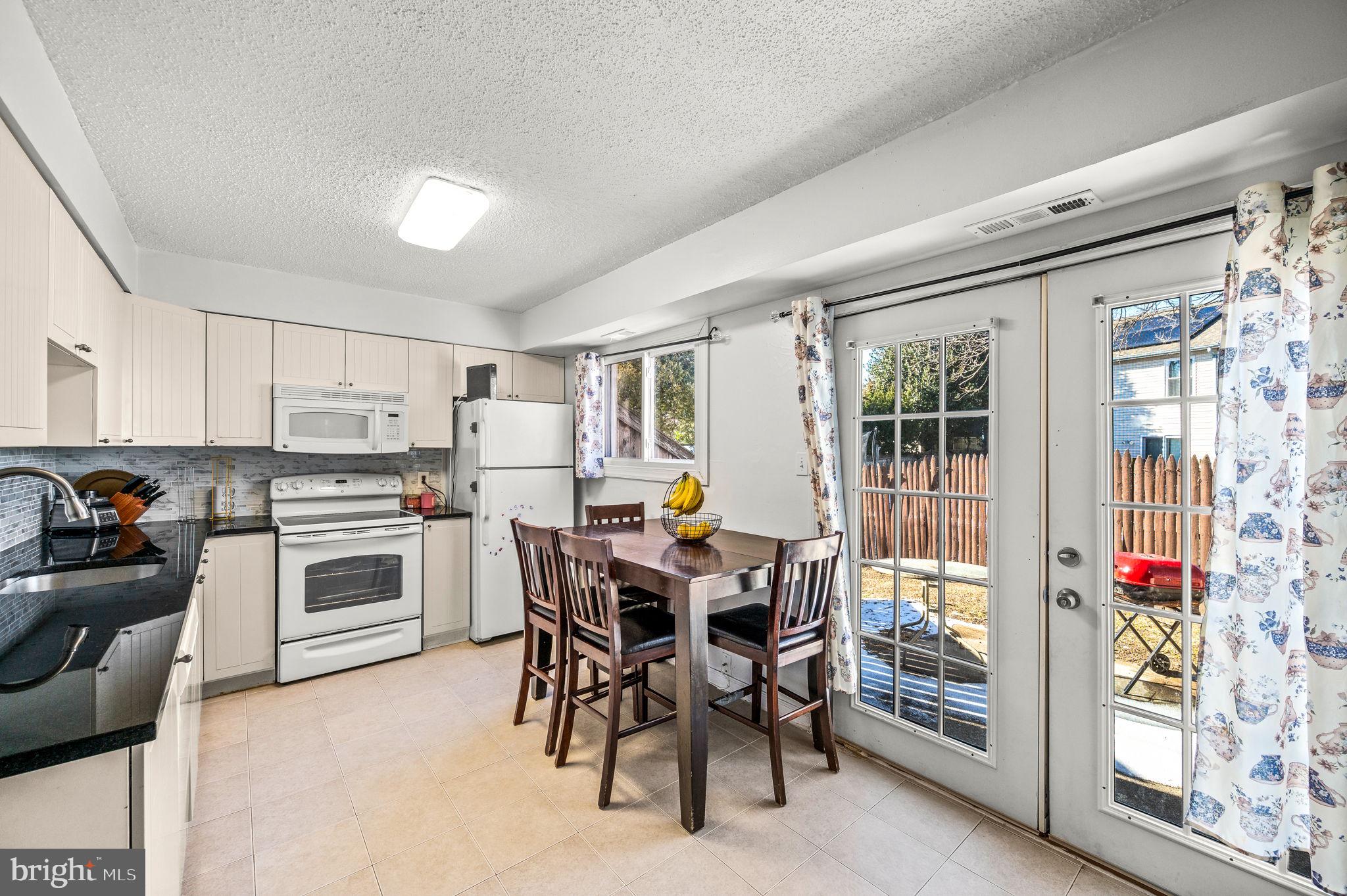 44 CHISWICK DRIVE