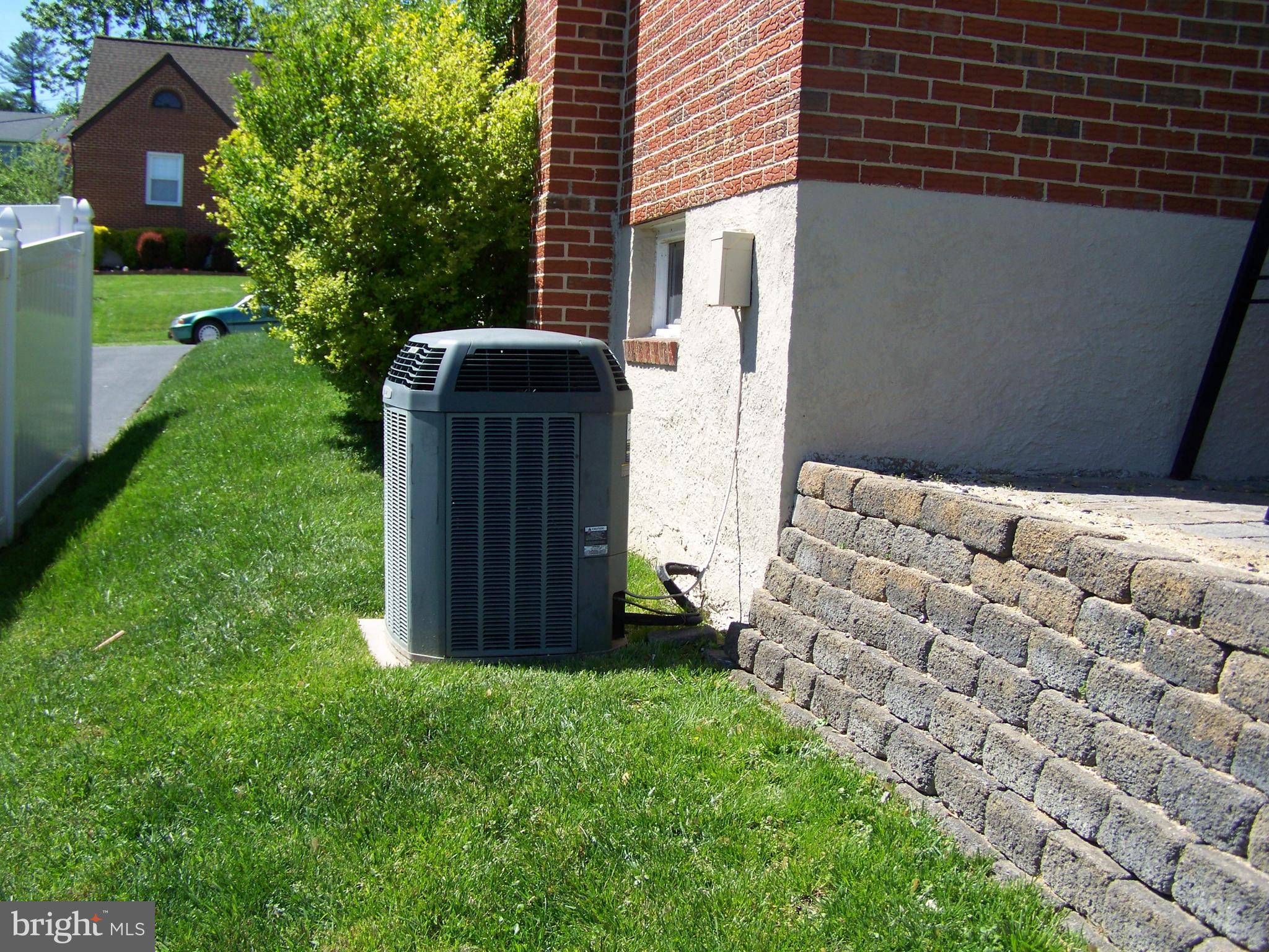 HILLBROOK - Residential