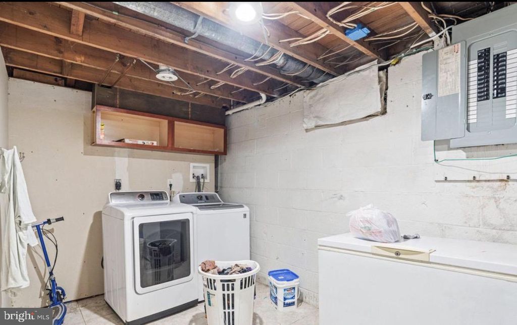 Photo of 3404 Ridgeway Road, HARRISBURG, PA 17109 (MLS # PADA2052542)