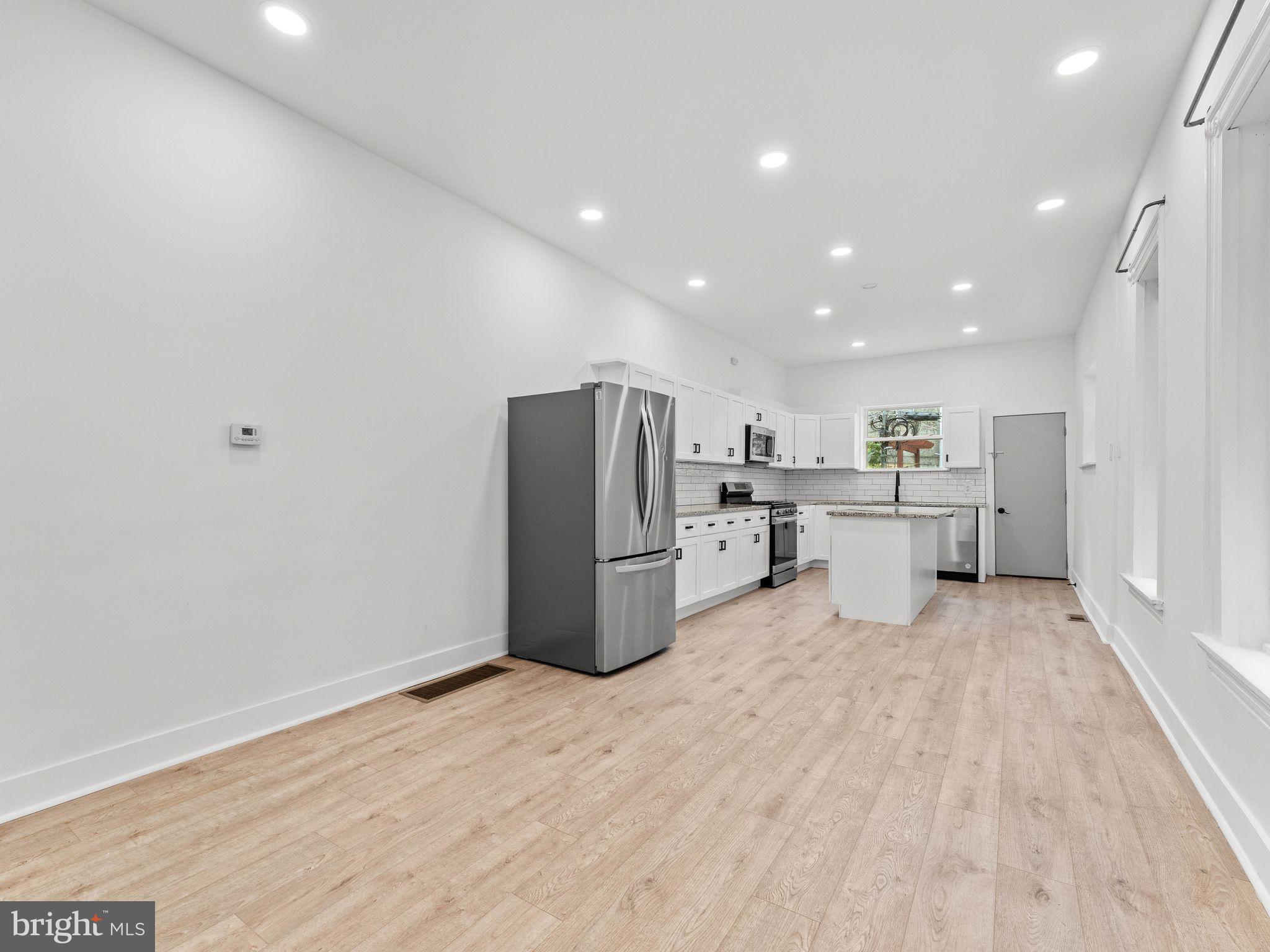 POINT BREEZE - Residential Lease
