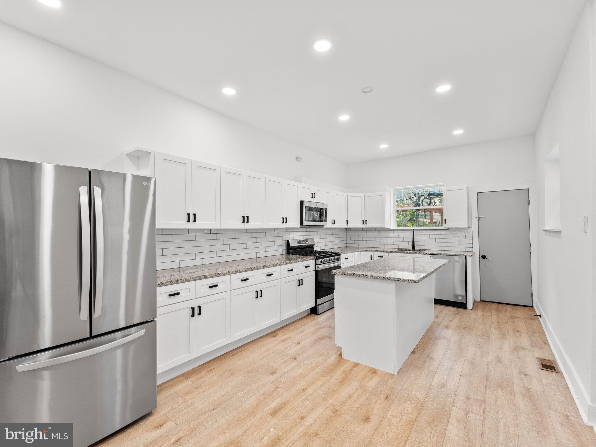 POINT BREEZE - Residential Lease