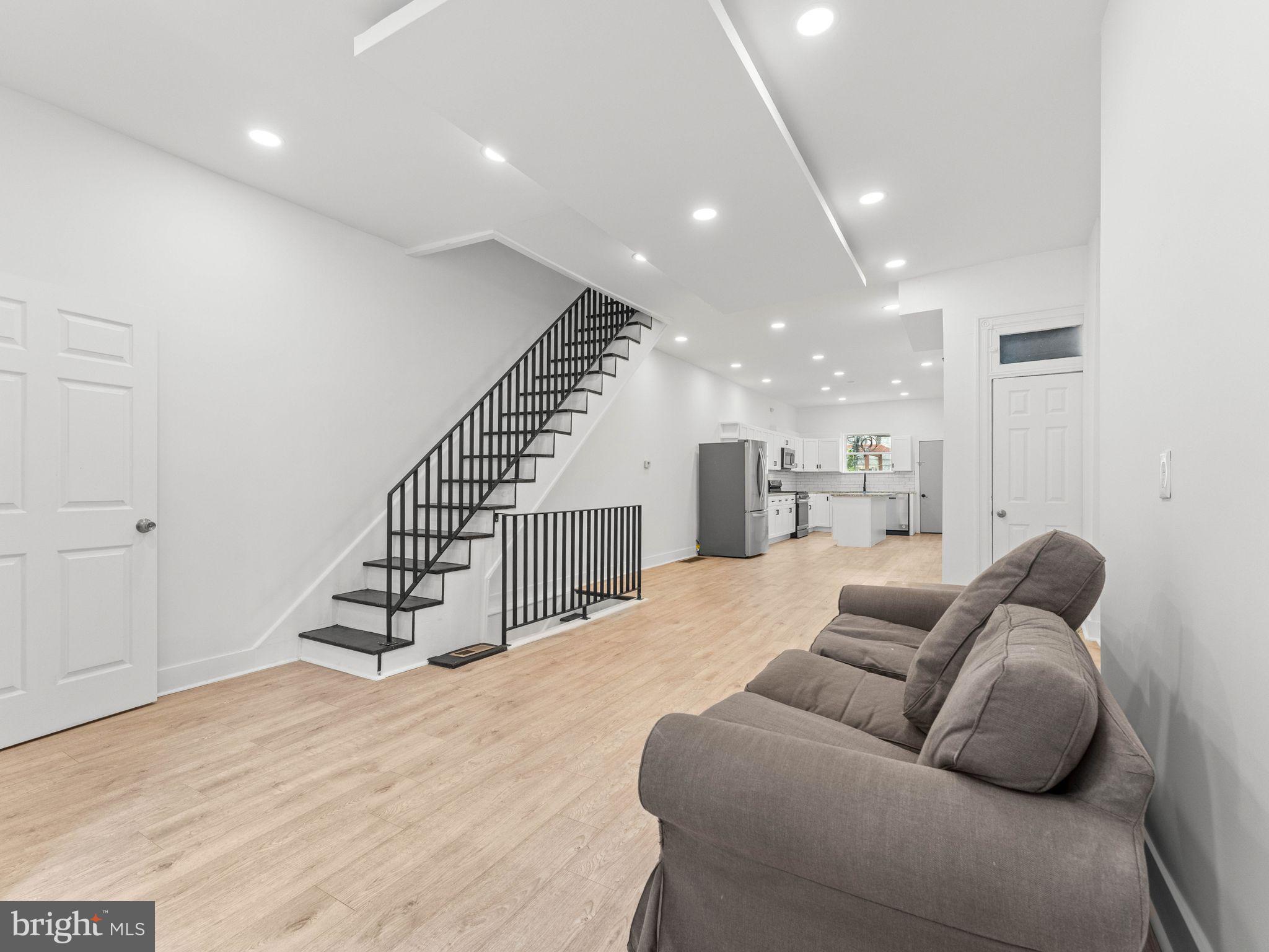 POINT BREEZE - Residential Lease