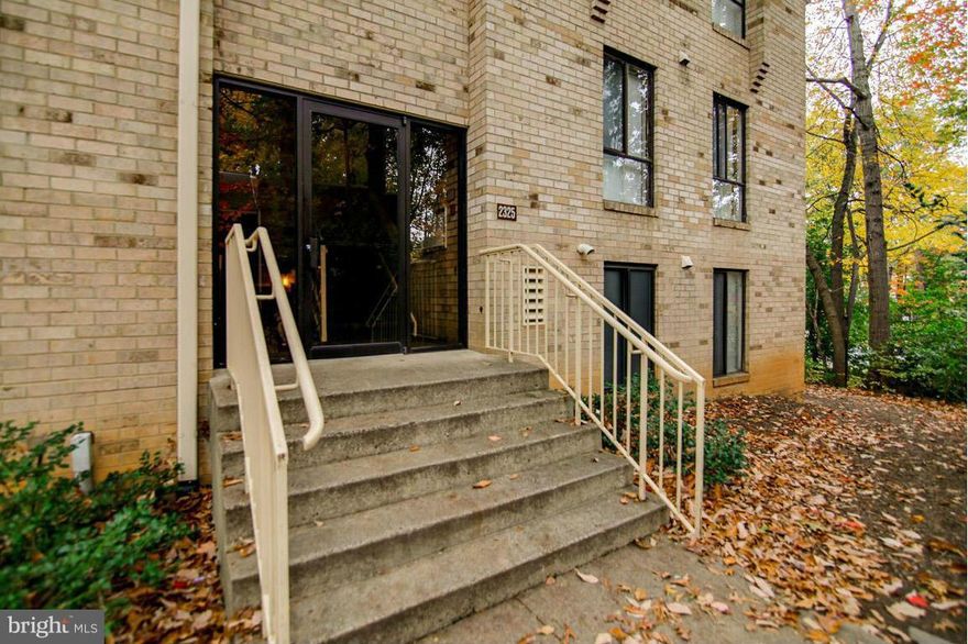 Beautiful move in ready and updated kitchen & bath. Ceramic tile throughout-full size washer and dryer-windows and SLGD updated. Patio overlooking common area and trees. Close to Silver line Metro and shopping. Pool,gas,water and sewer included in condo fee.