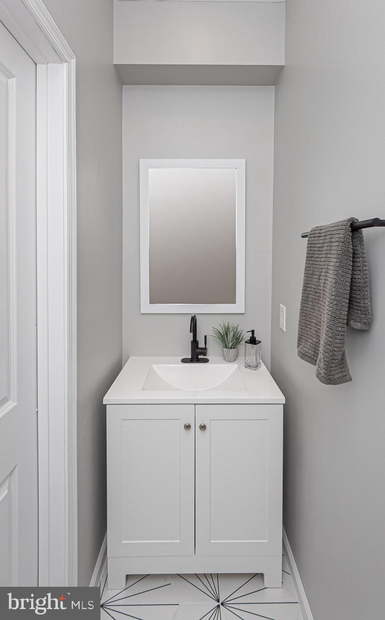 HILLENDALE PARK - Residential