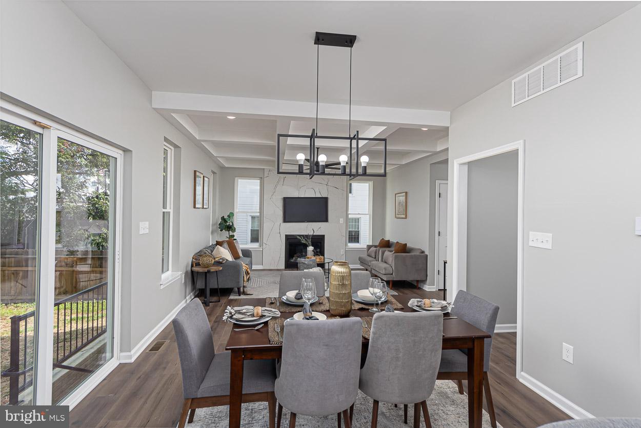 HILLENDALE PARK - Residential