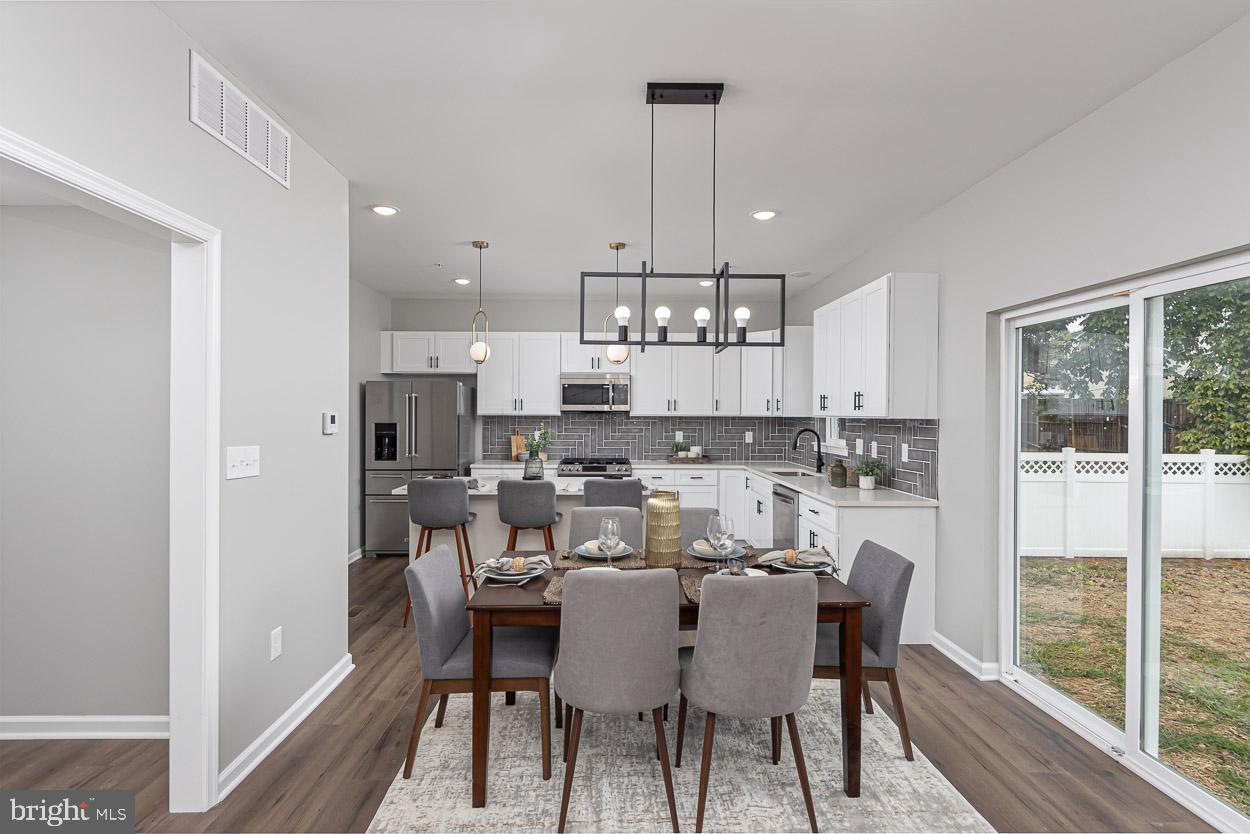 HILLENDALE PARK - Residential