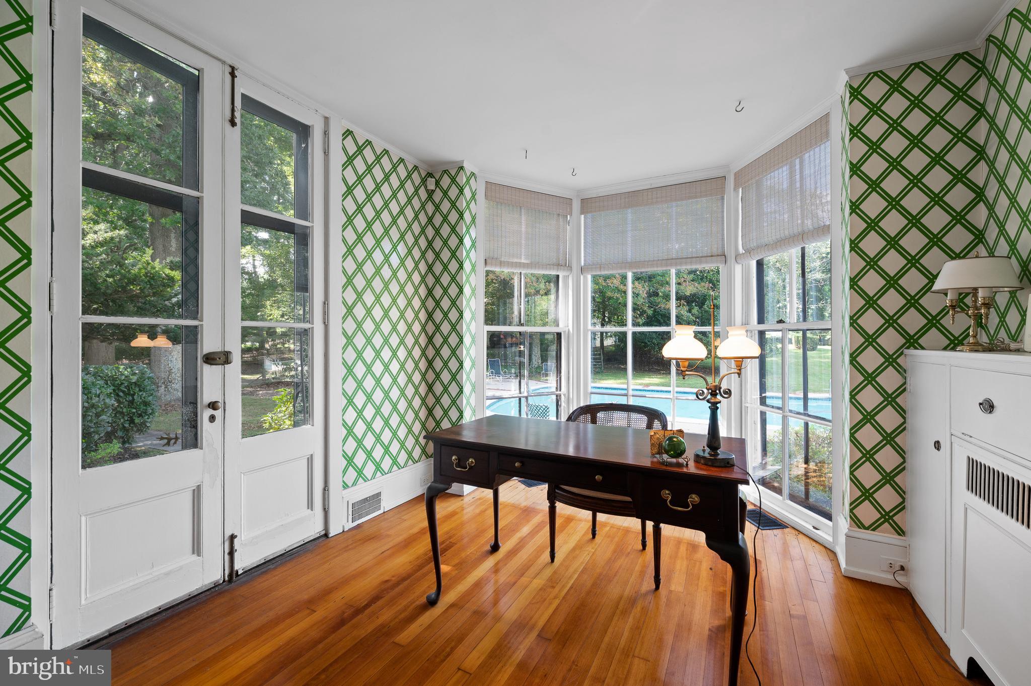 GLADWYNE - Residential