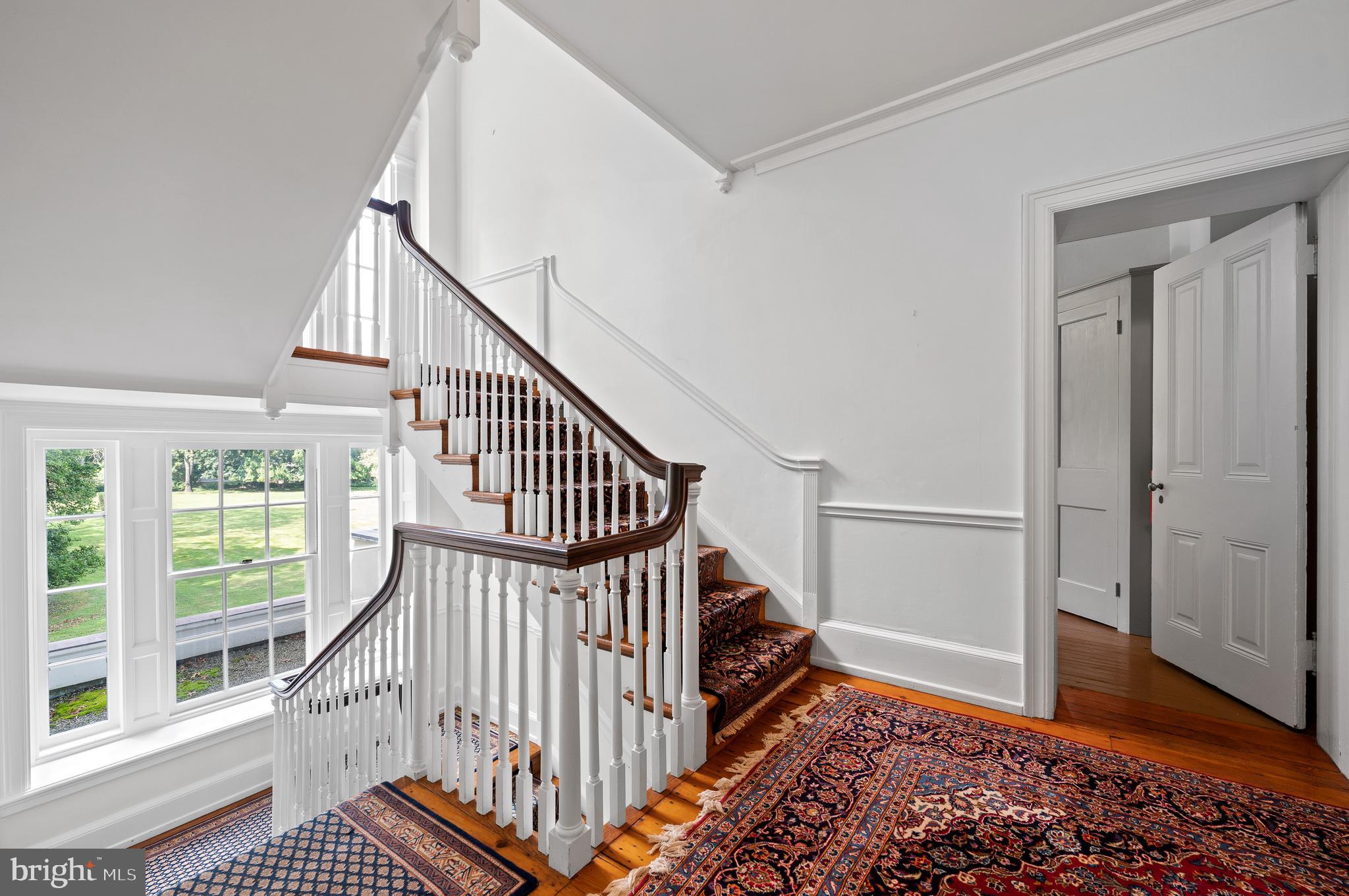 GLADWYNE - Residential