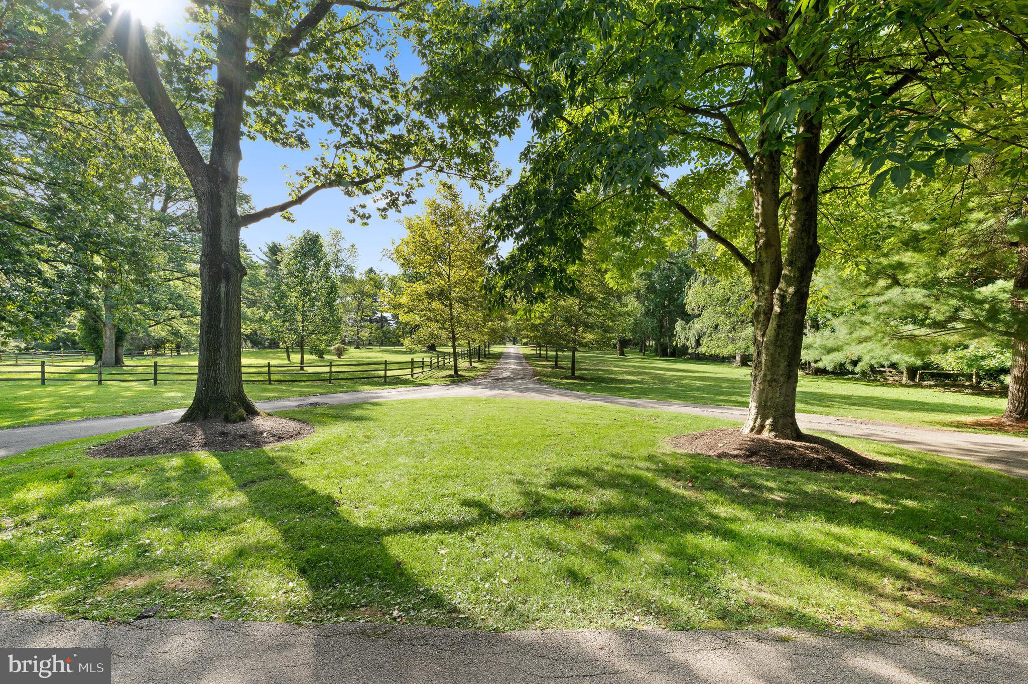 GLADWYNE - Residential