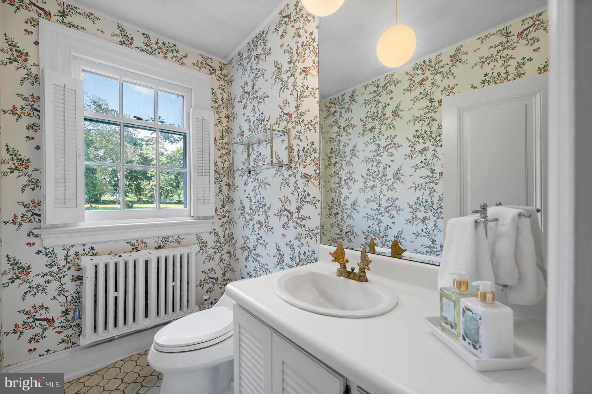 GLADWYNE - Residential