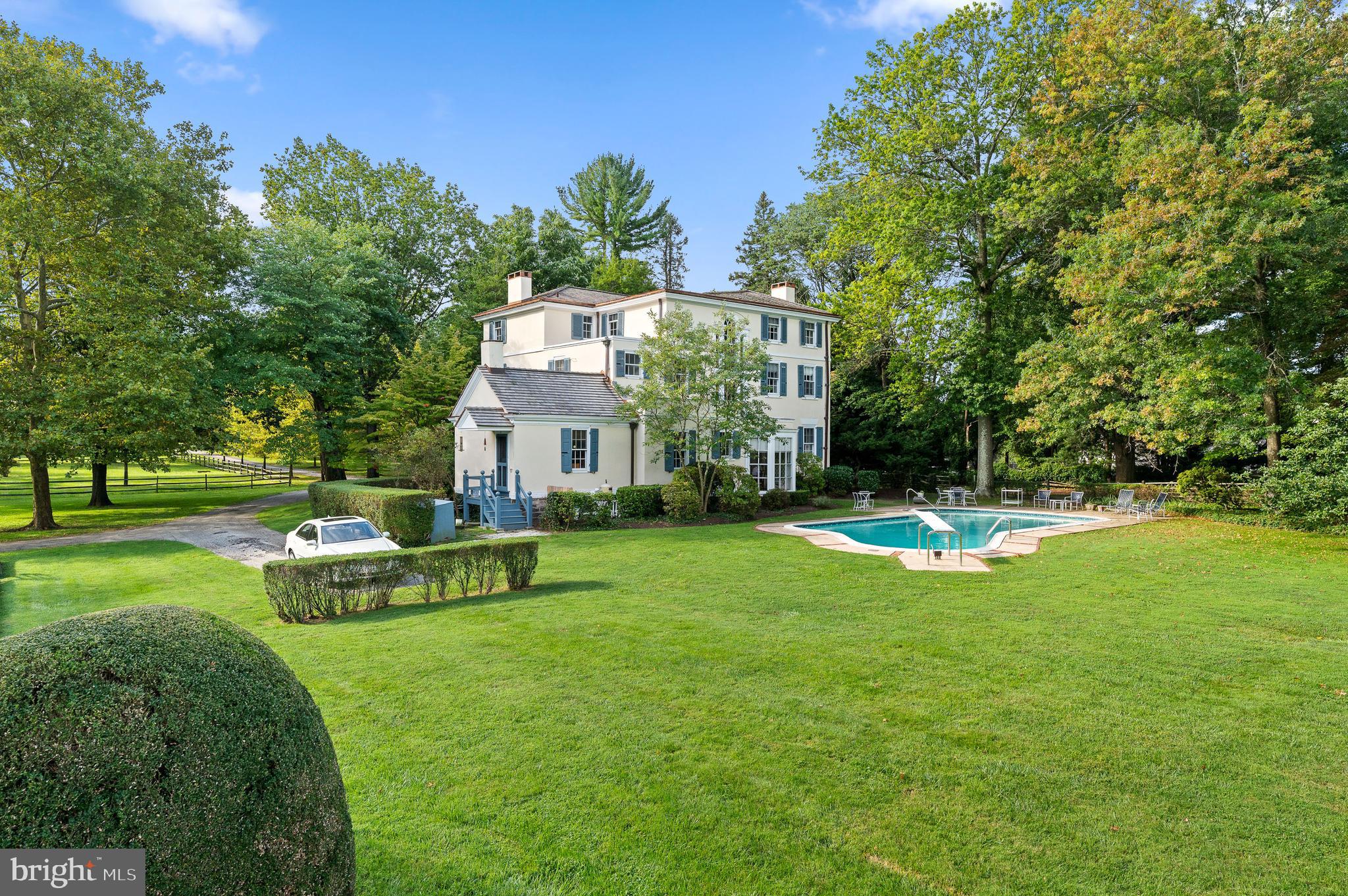 GLADWYNE - Residential