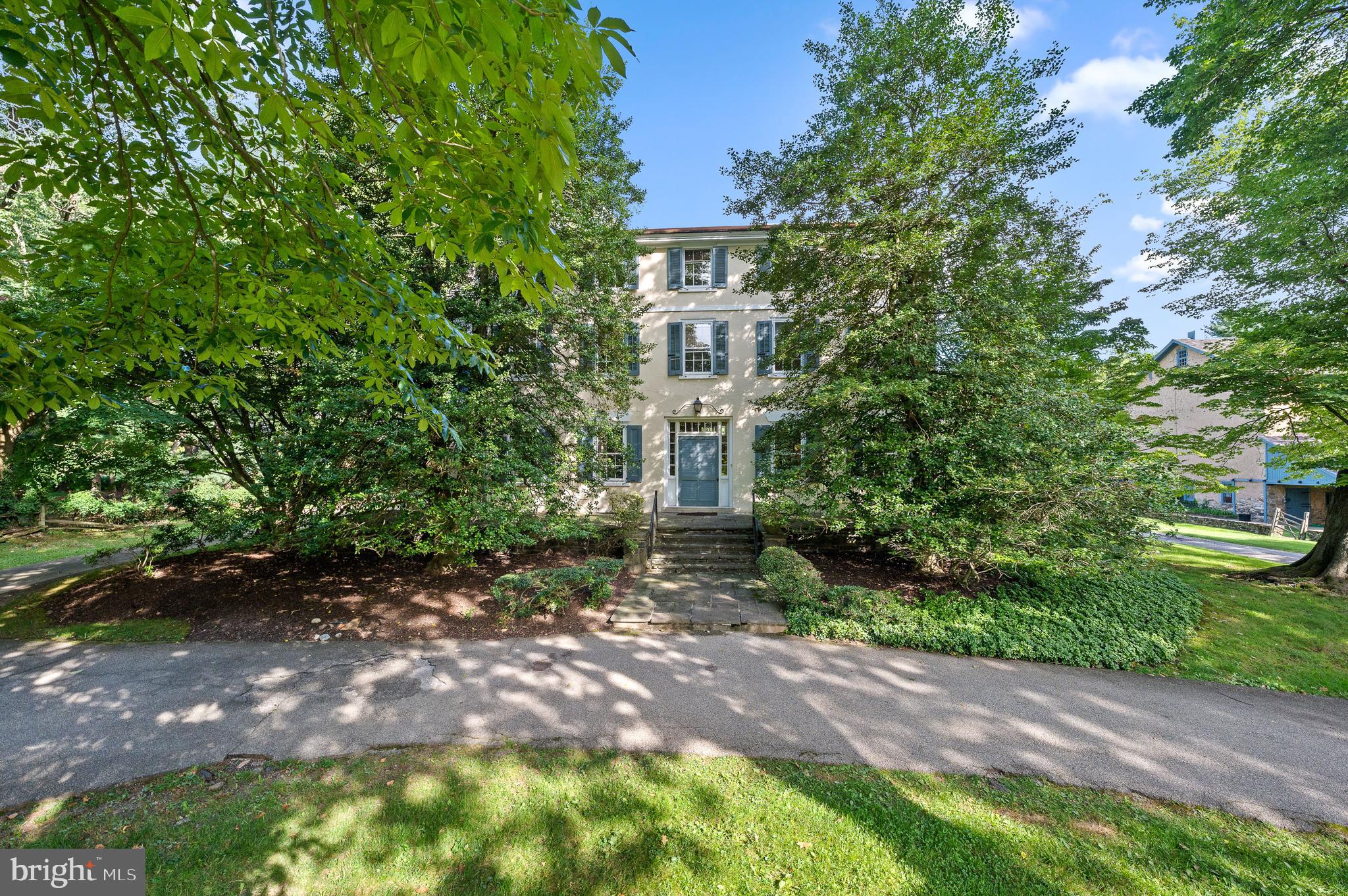 GLADWYNE - Residential