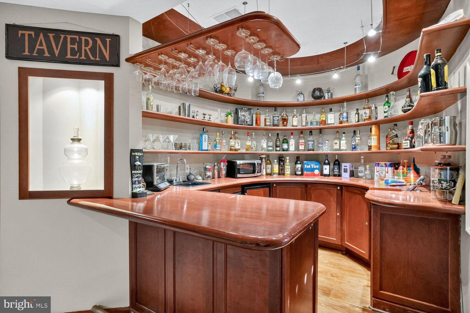 POTOMAC CHASE - Residential