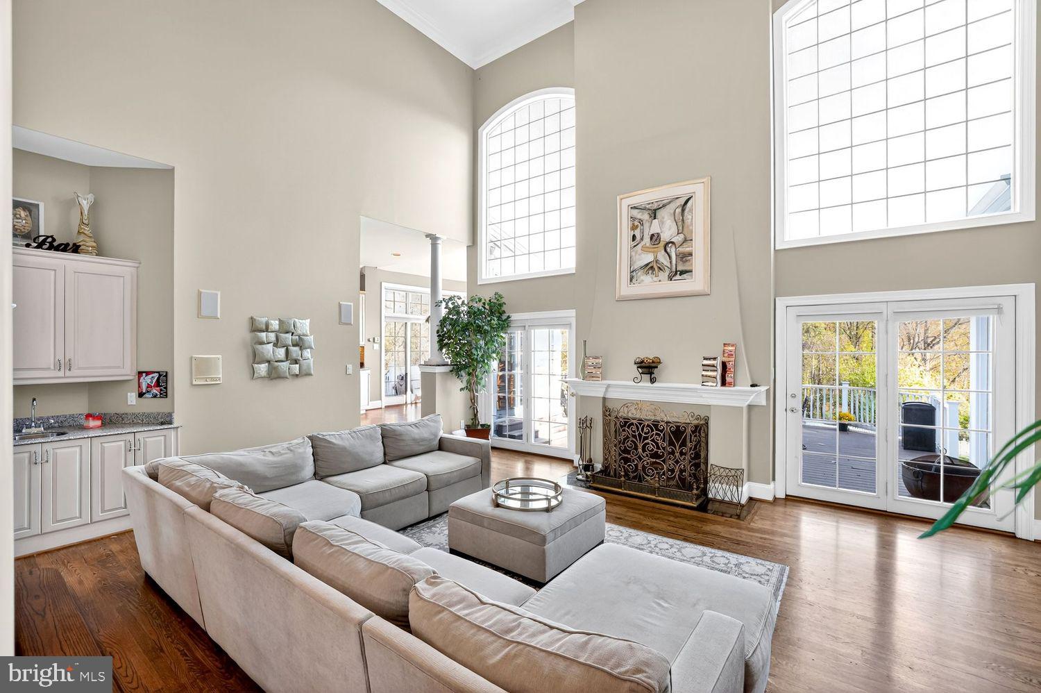 POTOMAC CHASE - Residential