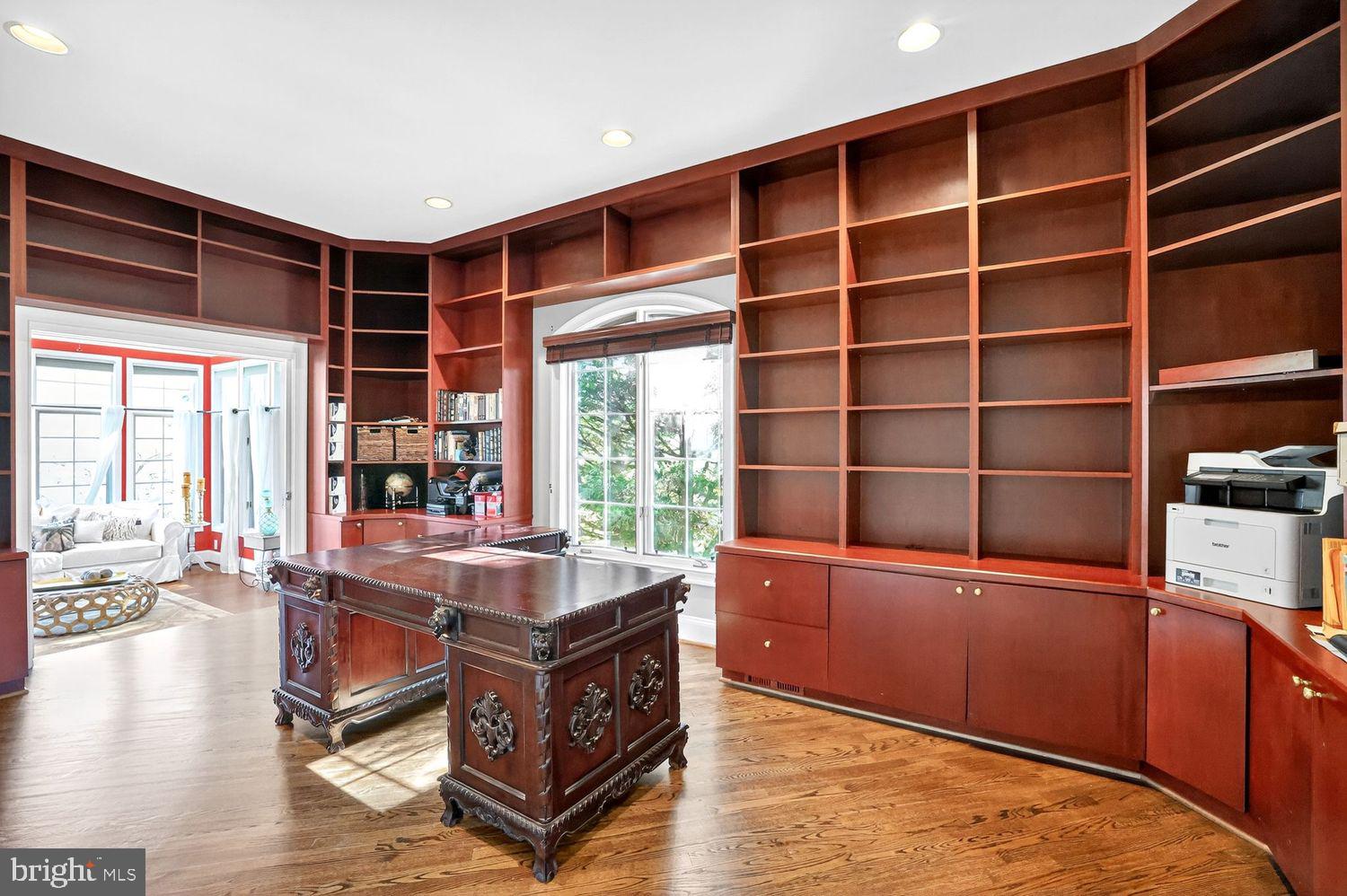 POTOMAC CHASE - Residential