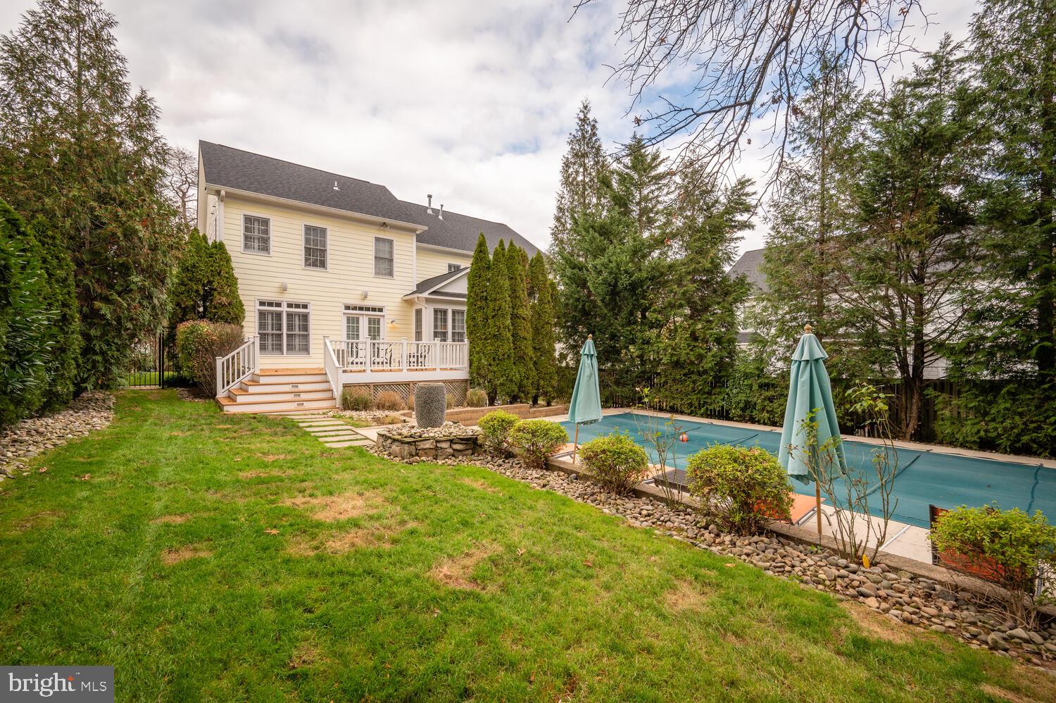 NORTH ARLINGTON - Residential