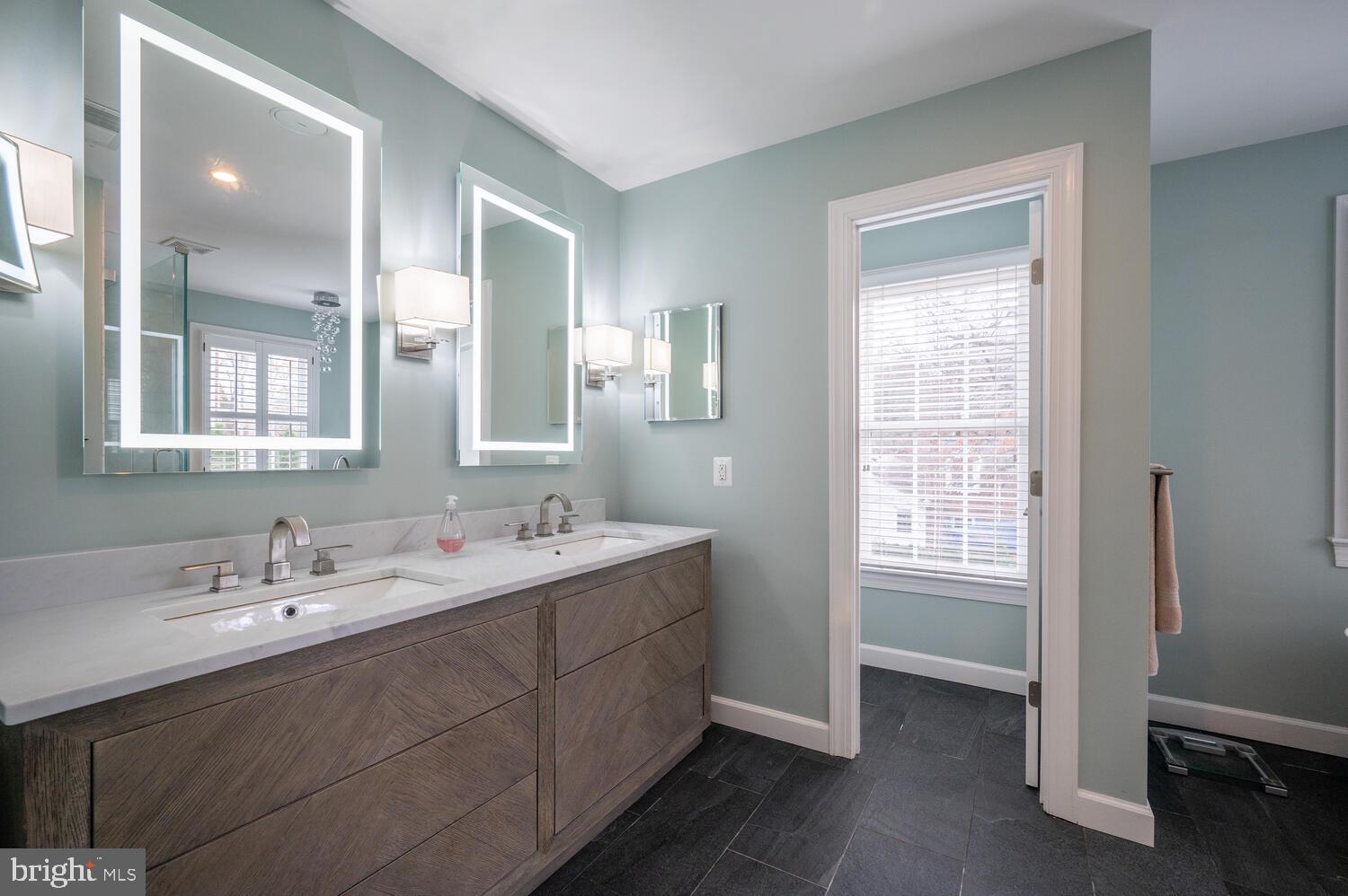 NORTH ARLINGTON - Residential