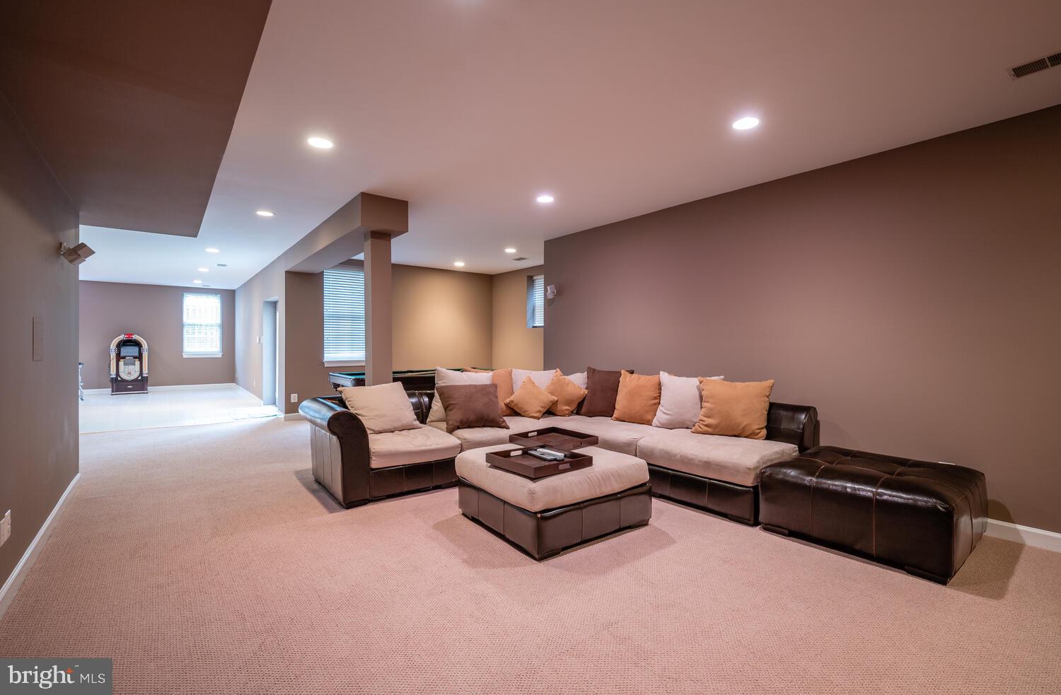 NORTH ARLINGTON - Residential