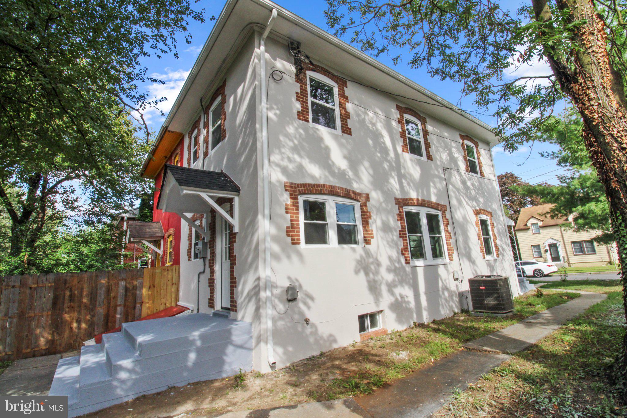 621 WATSON AVENUE