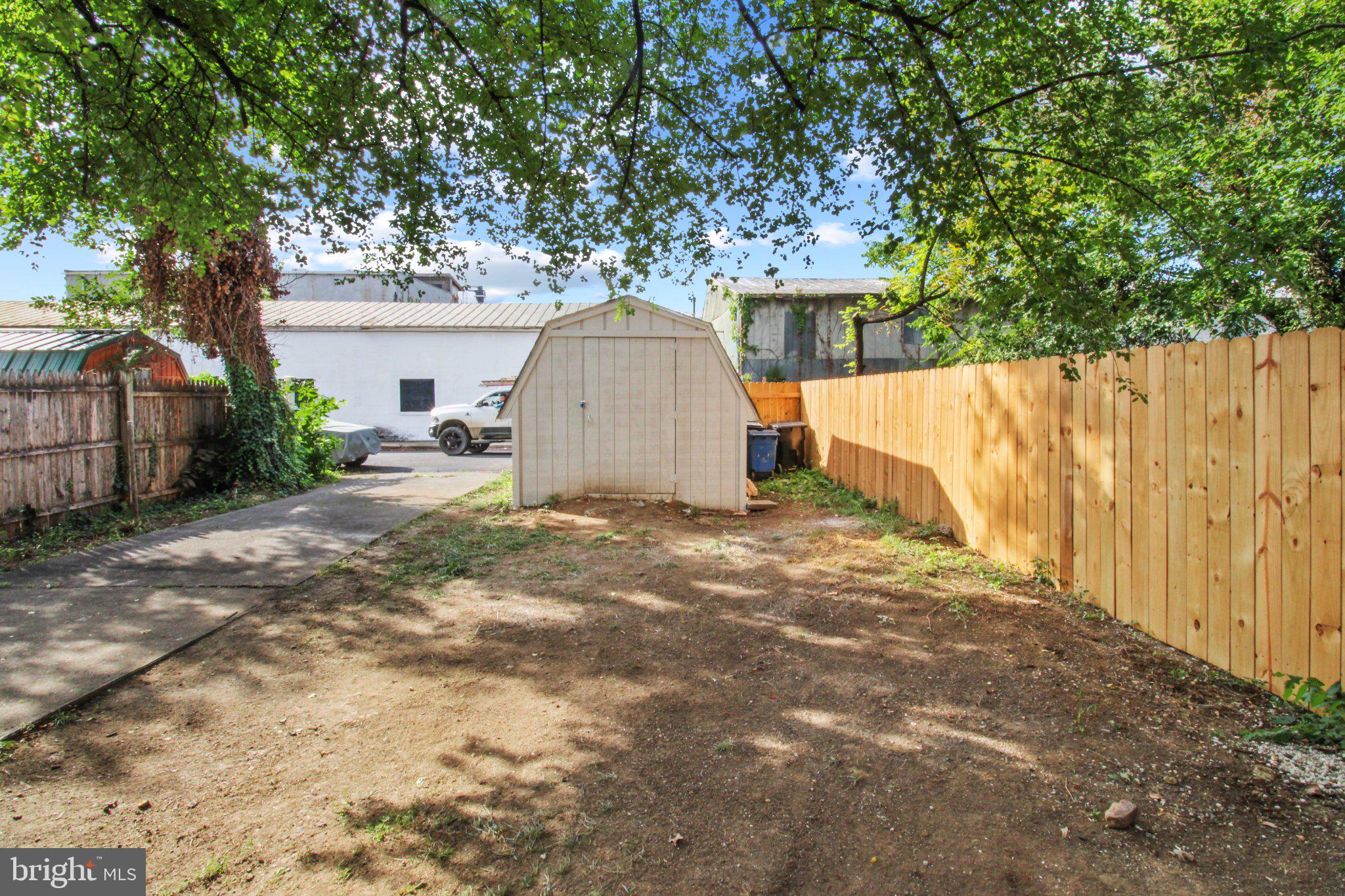 621 WATSON AVENUE