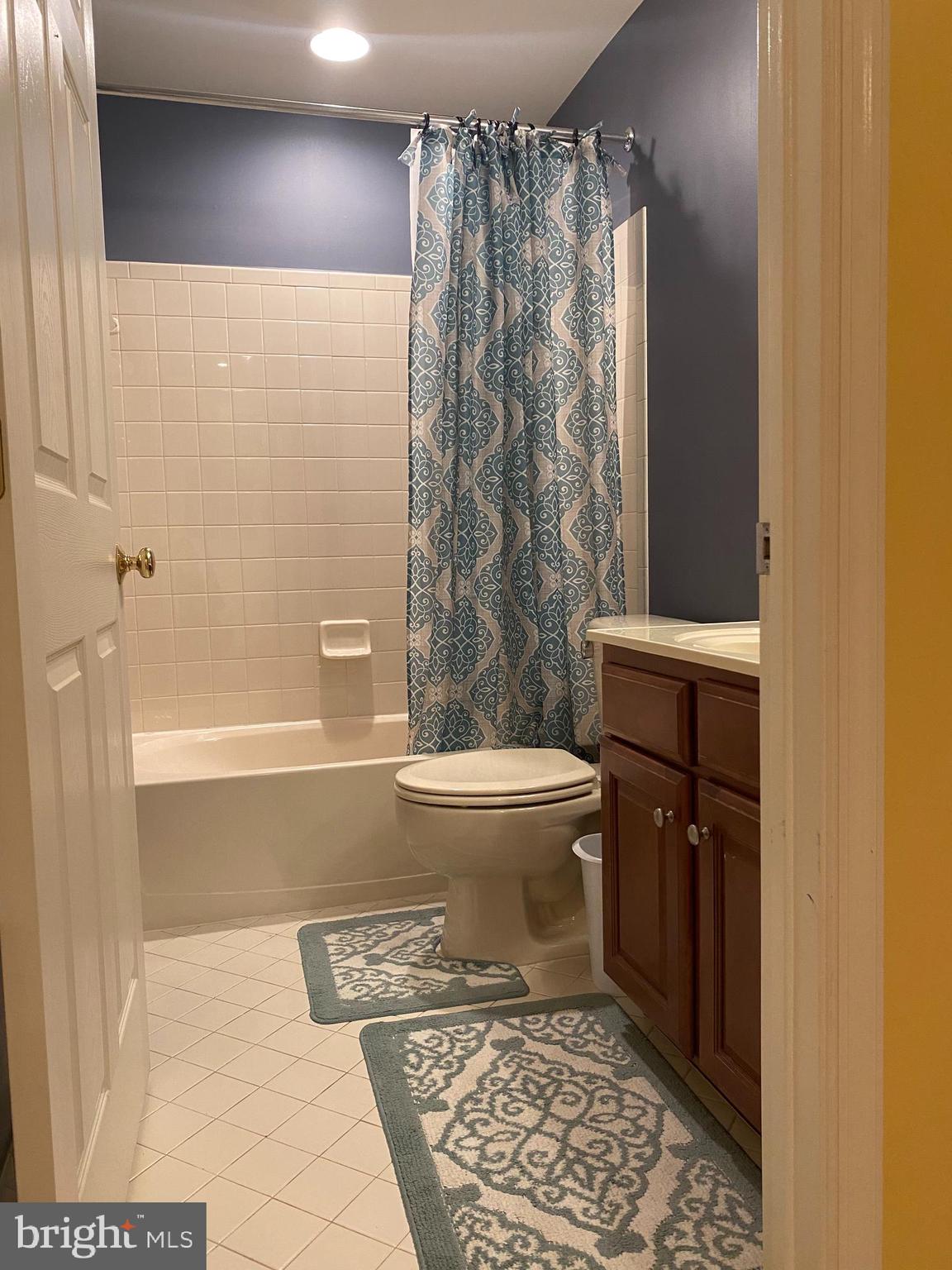 FAIRCREST SOUTH - Residential Lease