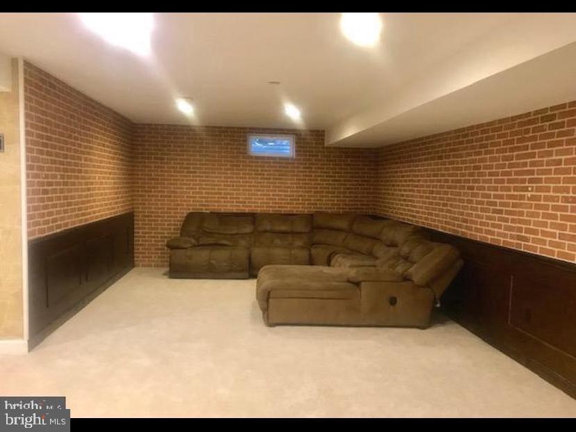 FAIRCREST SOUTH - Residential Lease