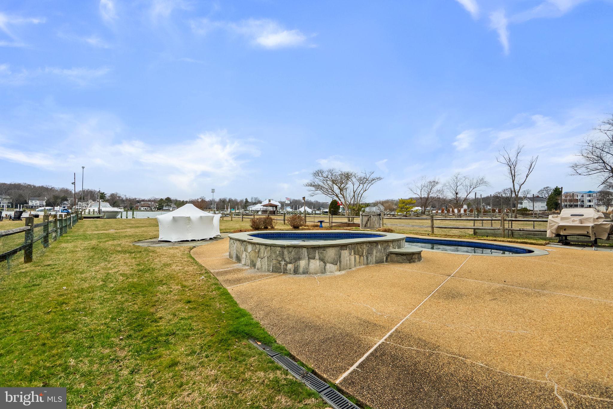 BAY RIDGE - Residential