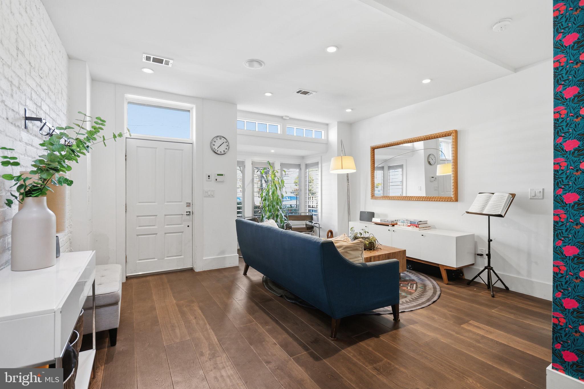 1331 CONSTITUTION AVENUE NE