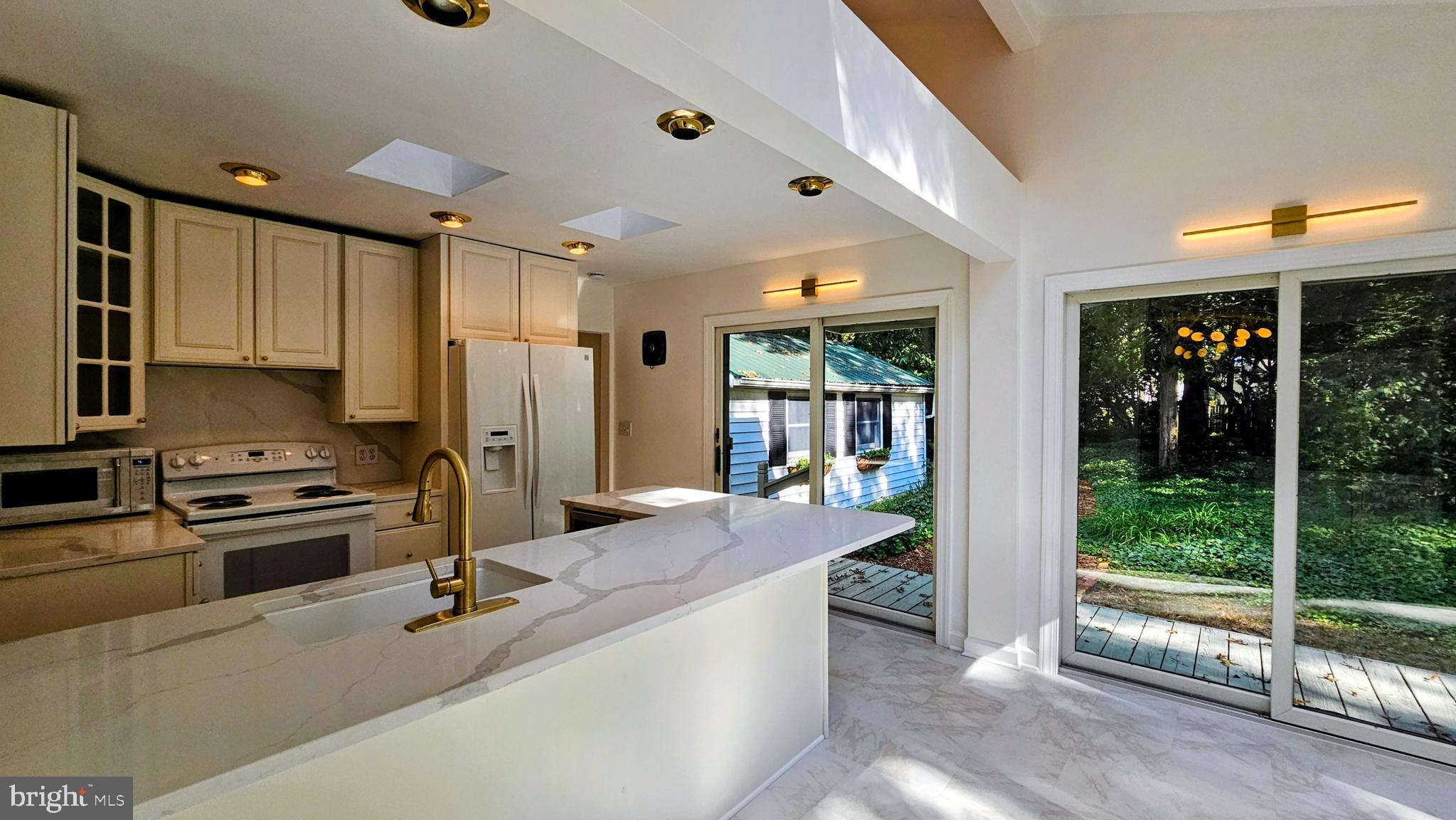 356 SAINT AUBINS TERRACE