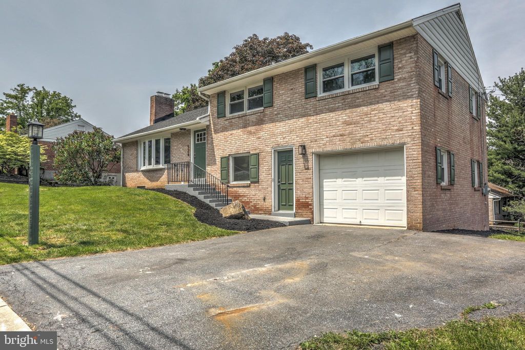 Photo of 524 N MAPLE ST, EPHRATA, PA 17522 (MLS # PALA2034320)