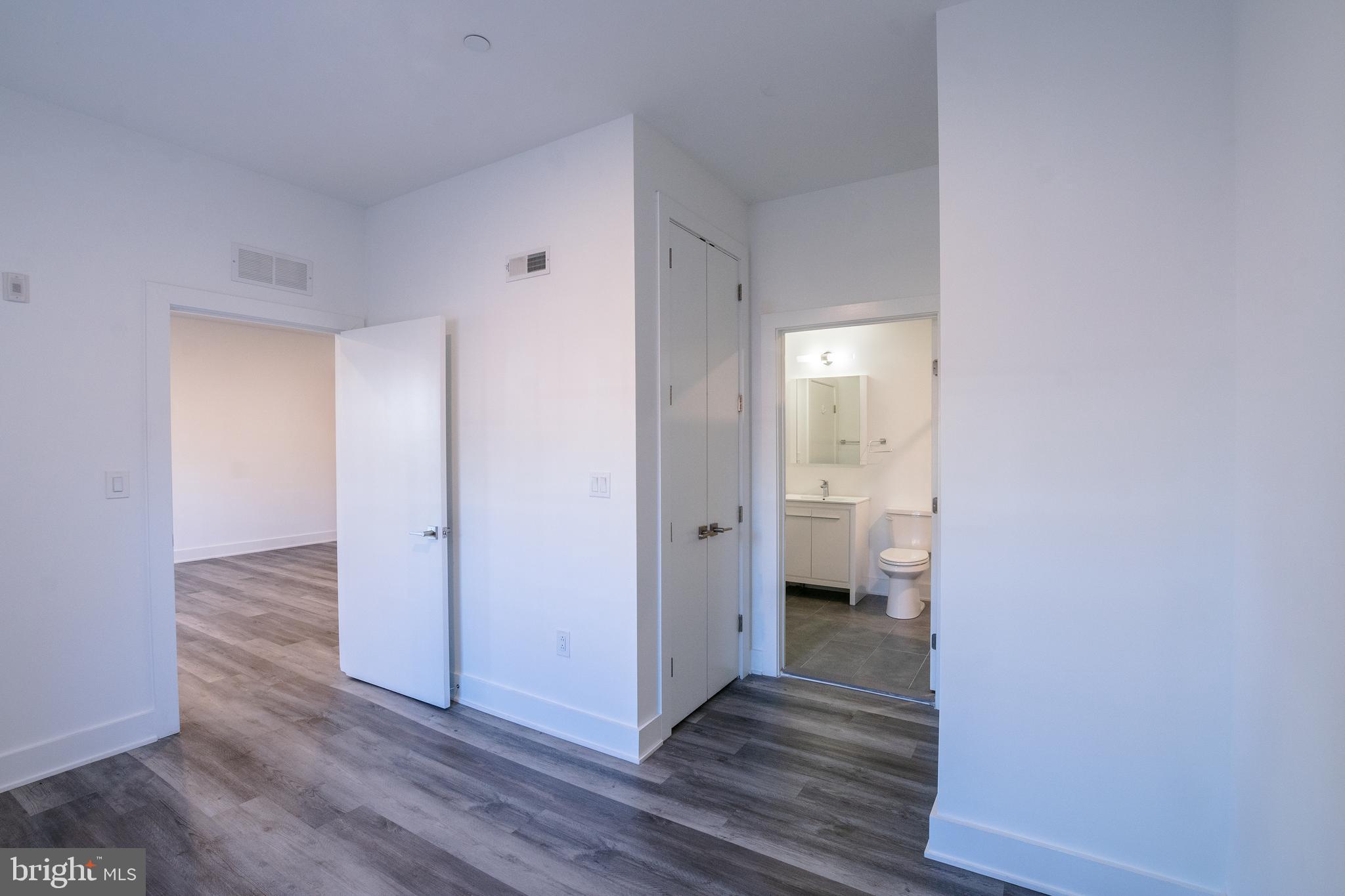 GRADUATE HOSPITAL - Residential Lease