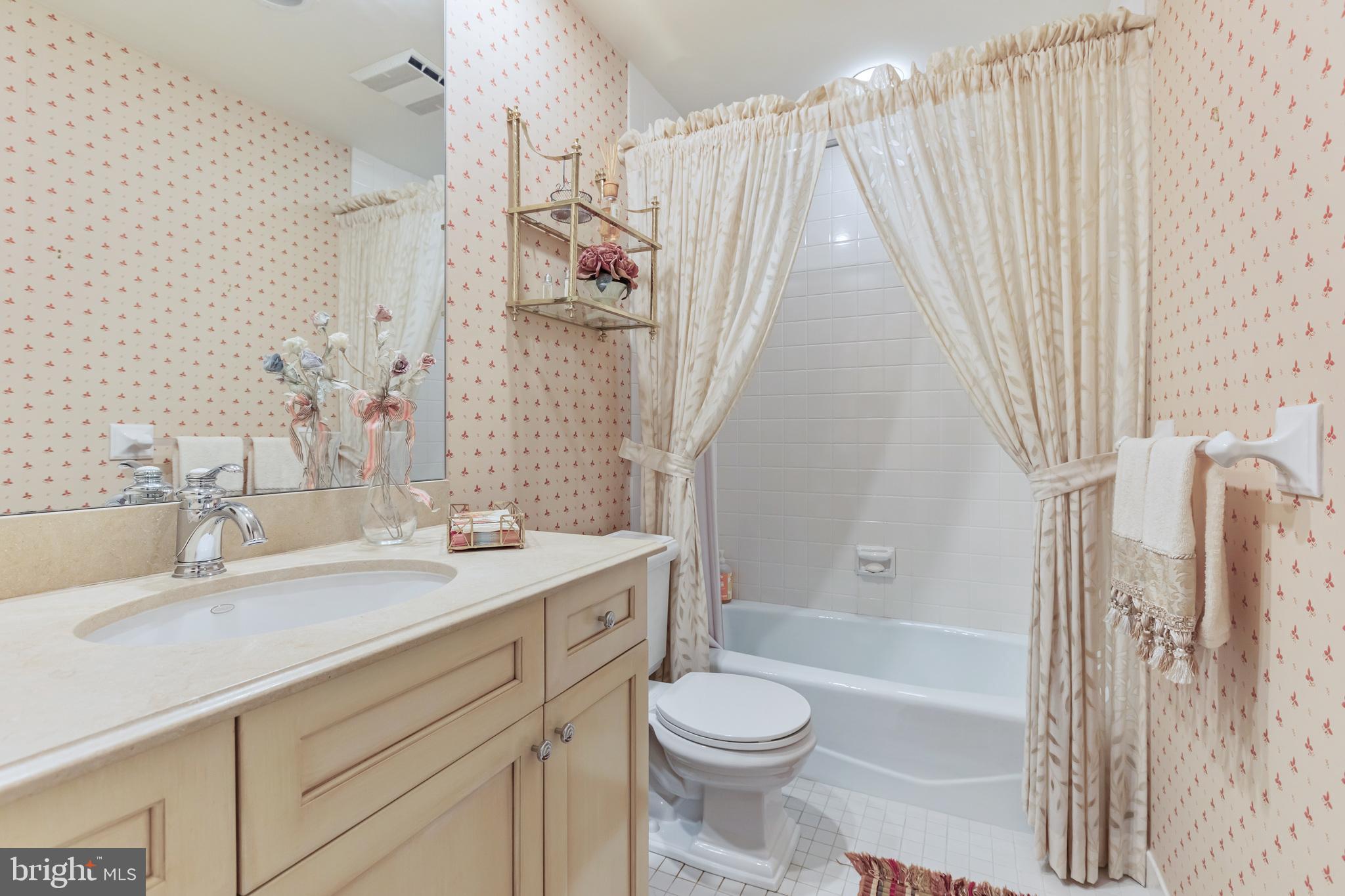 HERMITAGE - Residential