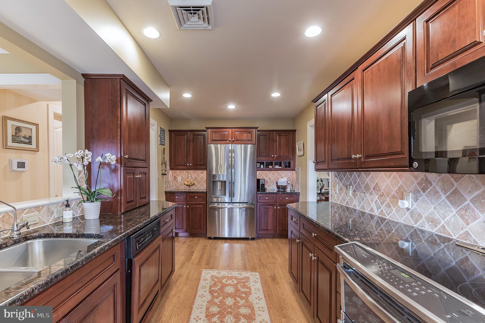 HERMITAGE - Residential