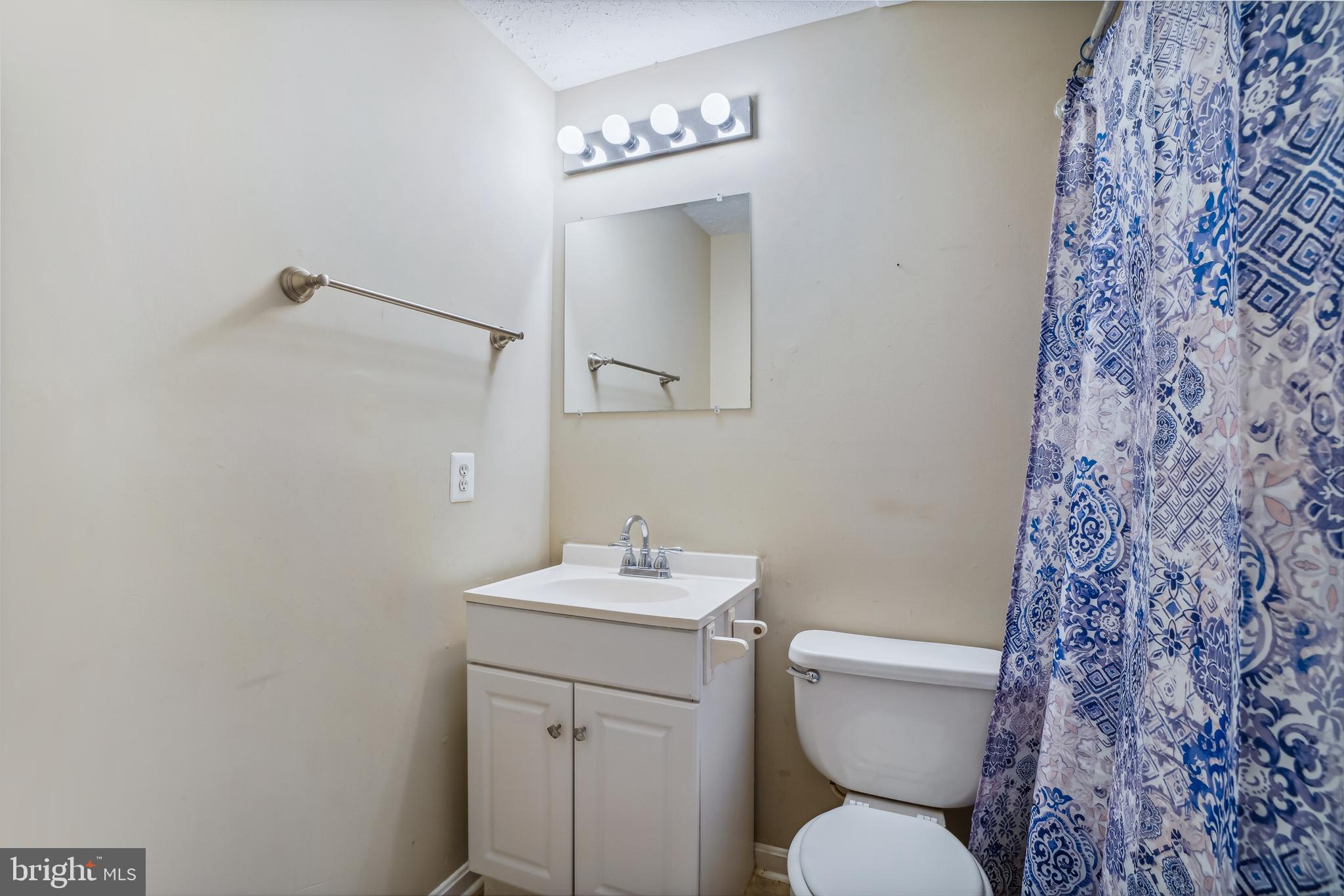 MATTHEWS WOODS - Residential