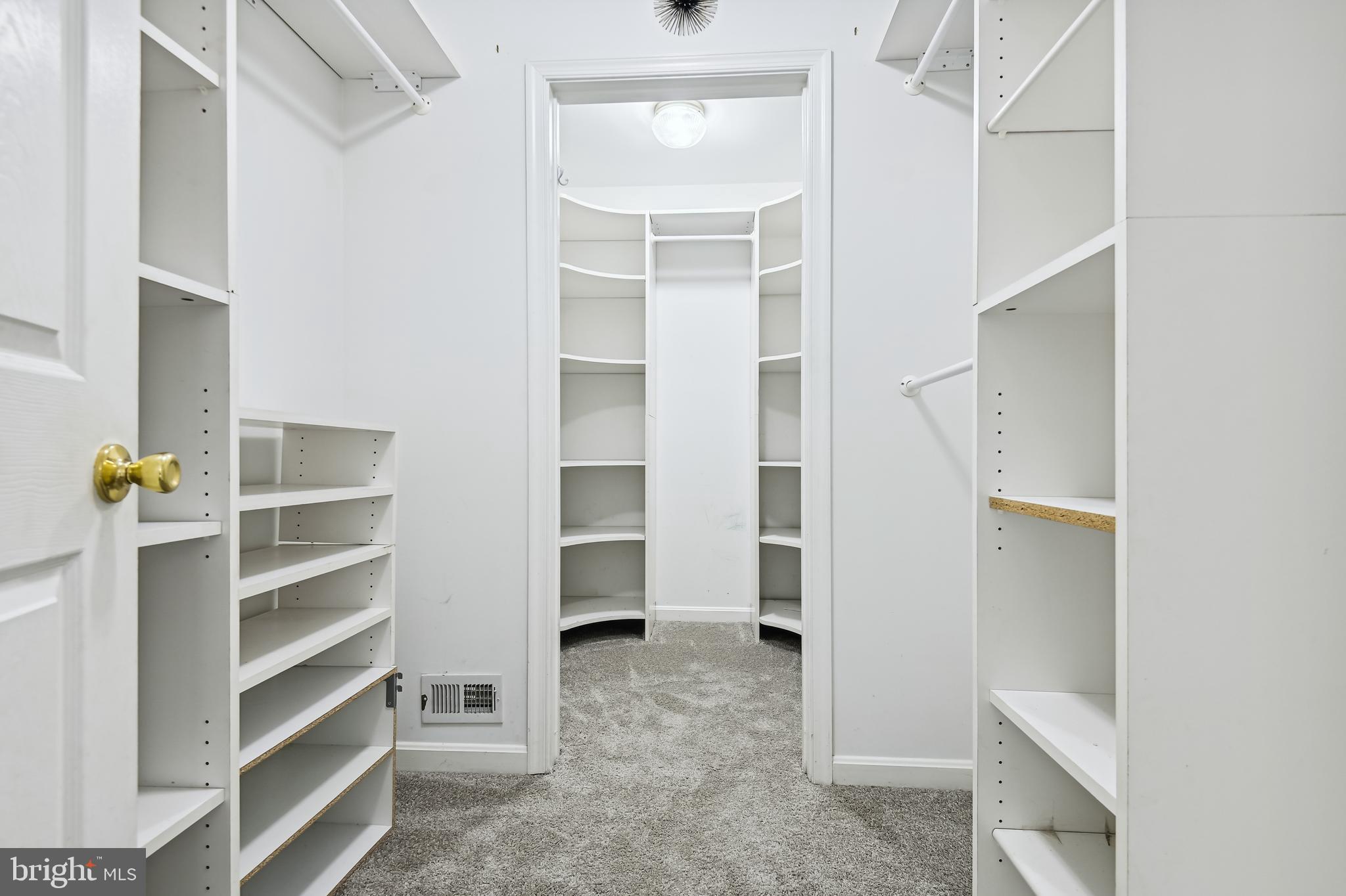 MATTHEWS WOODS - Residential